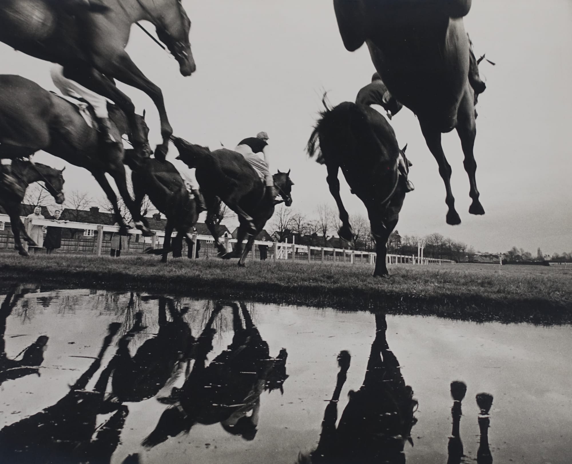 Gerry Cranham, Water Jump, Sandown Park, Esher, c. 1970s © Gerry Cranham