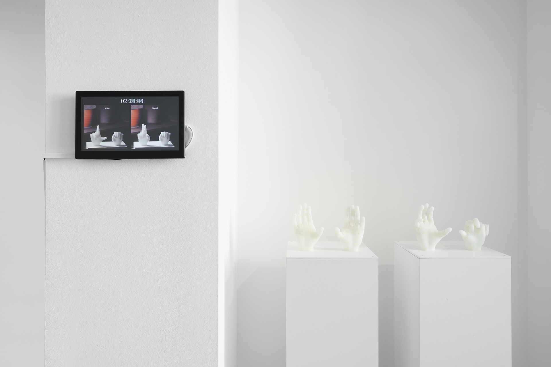 [COLOGNE] SHIFTING MOMENTS