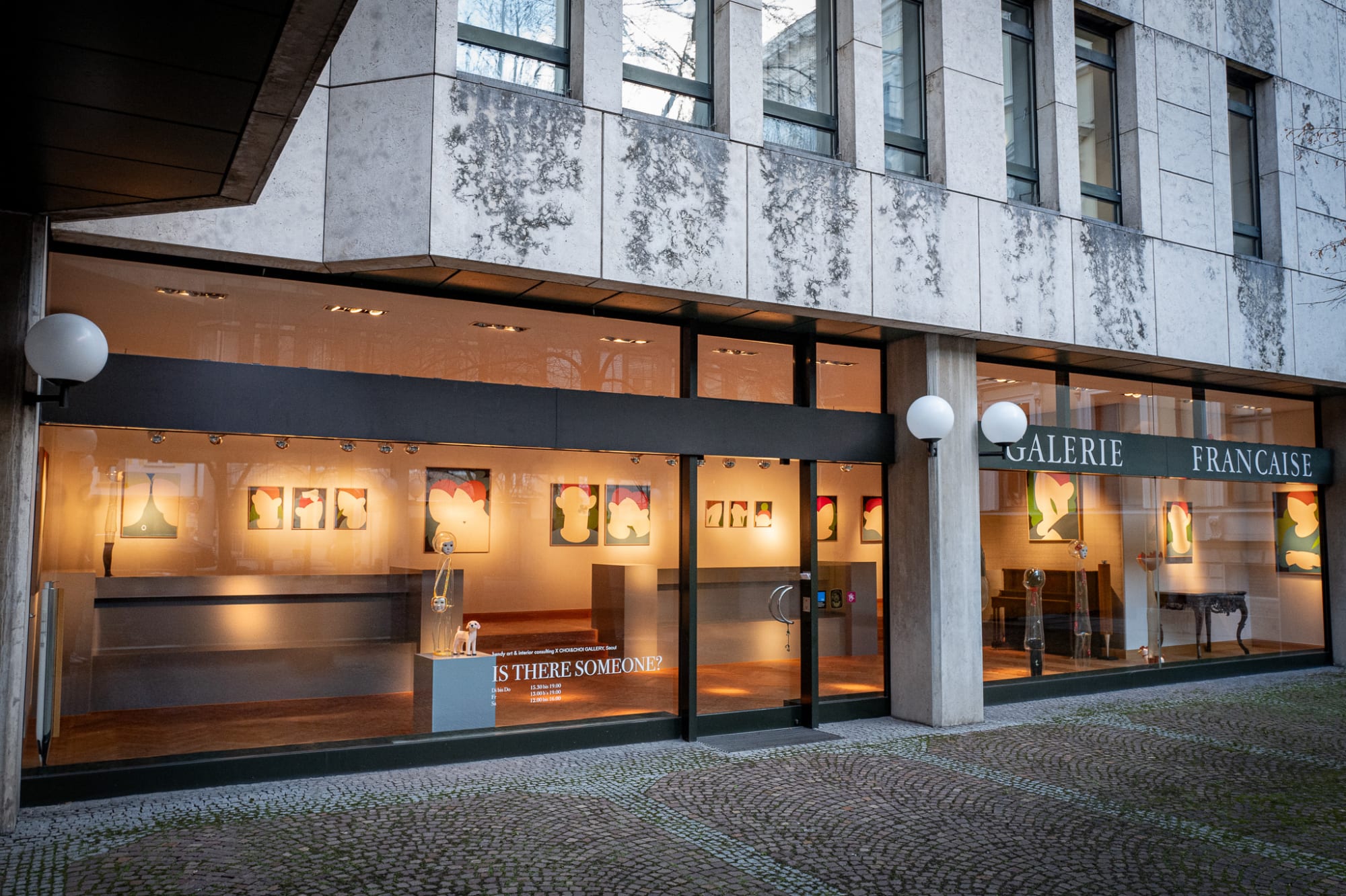 [MÜNCHEN] Is There Someone?