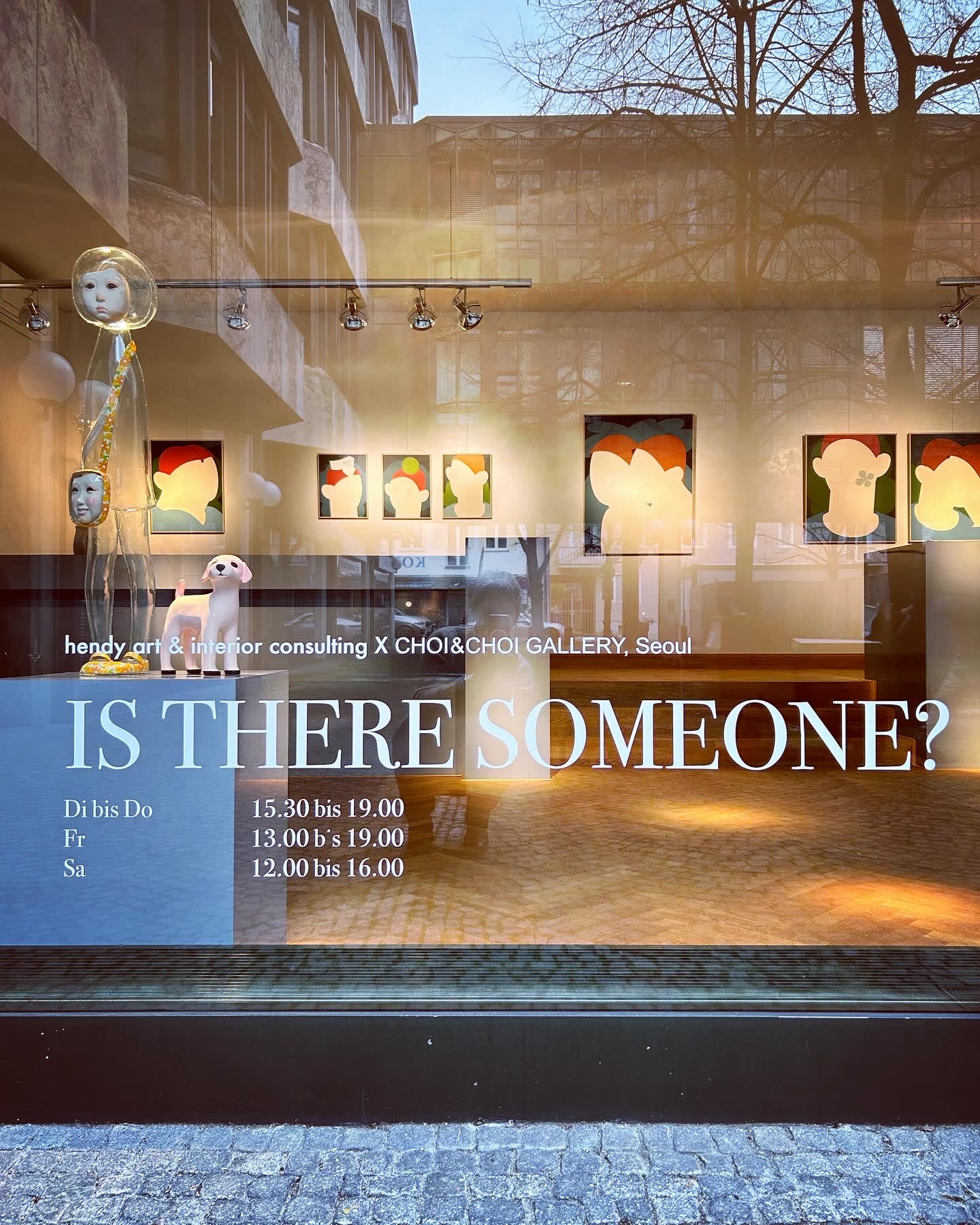 [MÜNCHEN] Is There Someone?