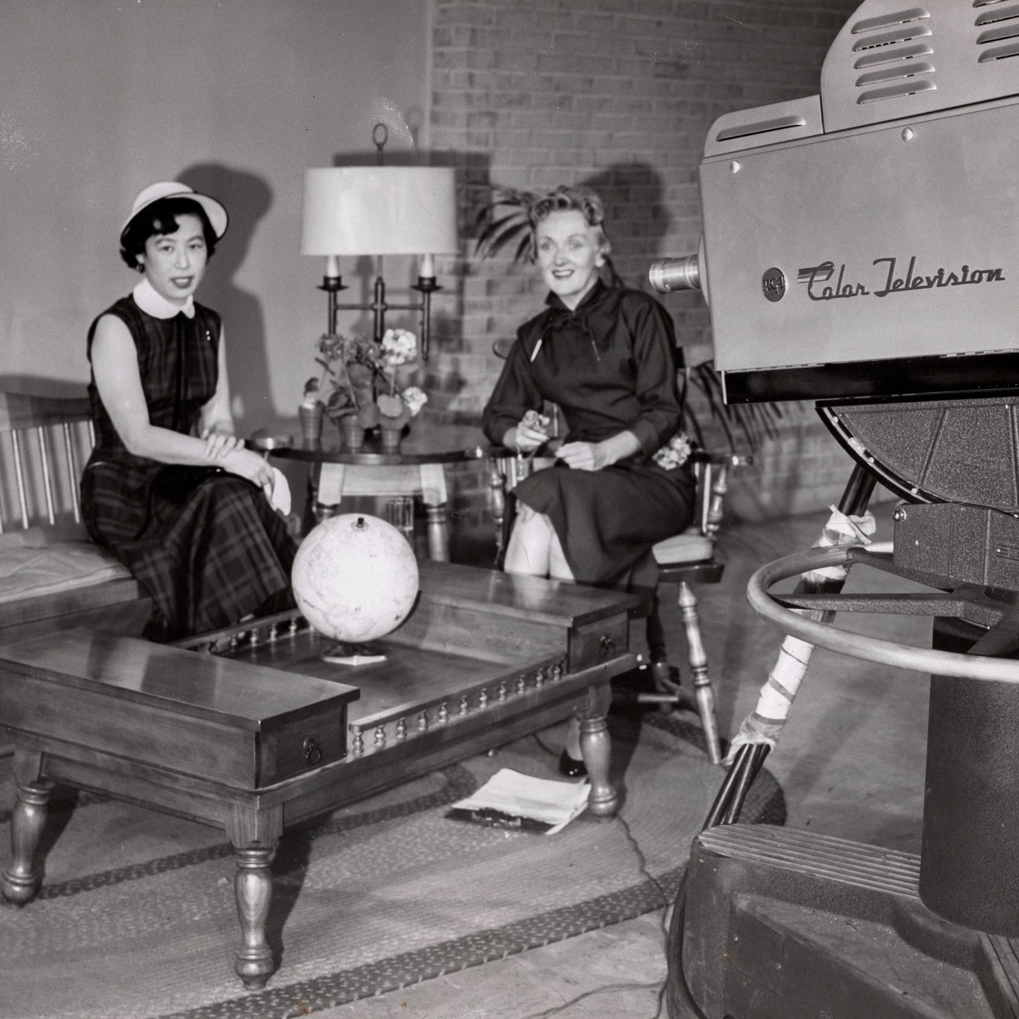 TERUKO YOKOI - WORKS ON CANVAS (SOLO)