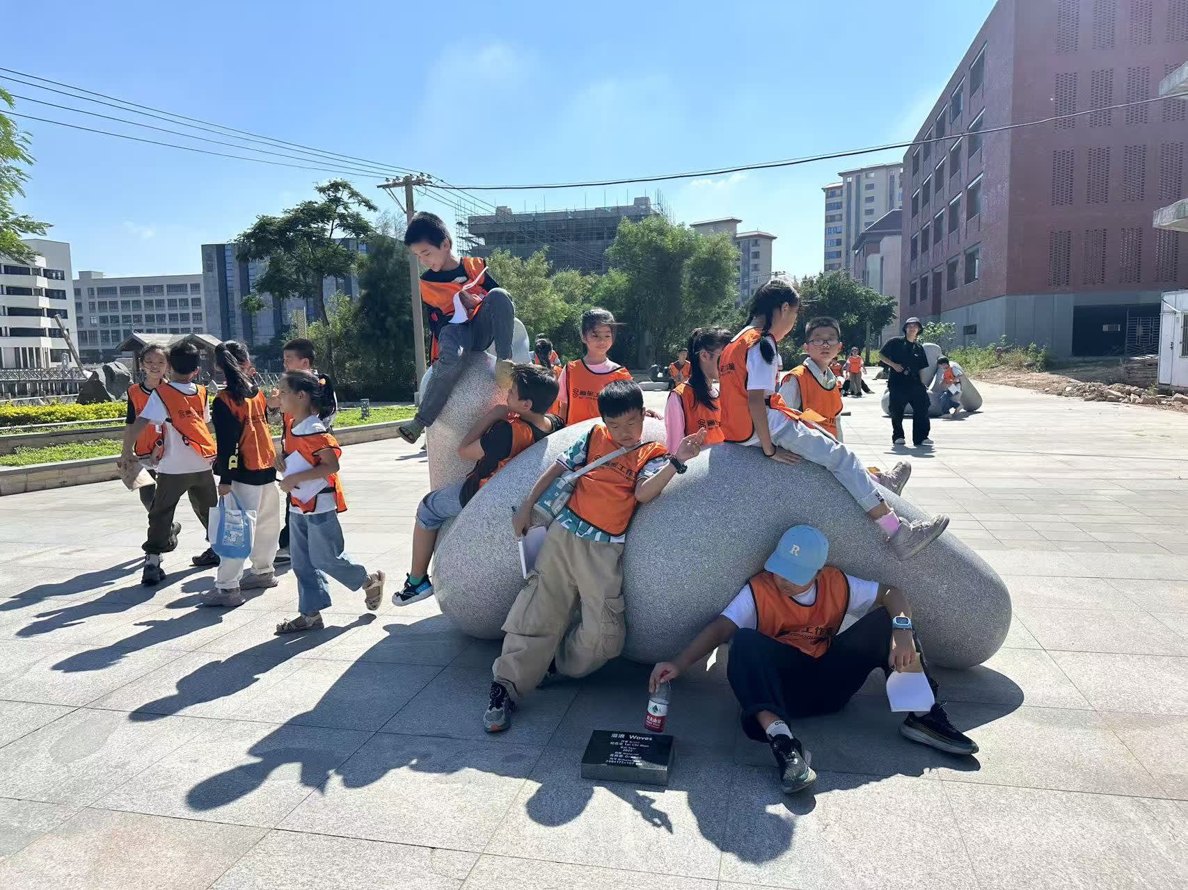 第七屆中國（惠安）雕刻藝術節 “山水之間”——黎志文雕塑作品展