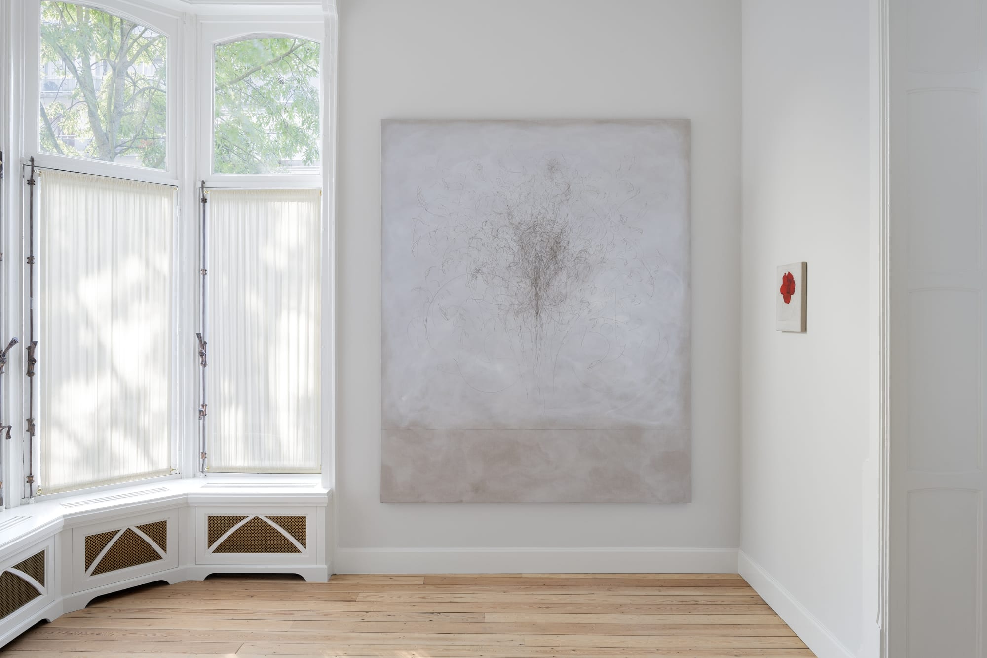 Vines & Vénus piquée par un buisson de roses