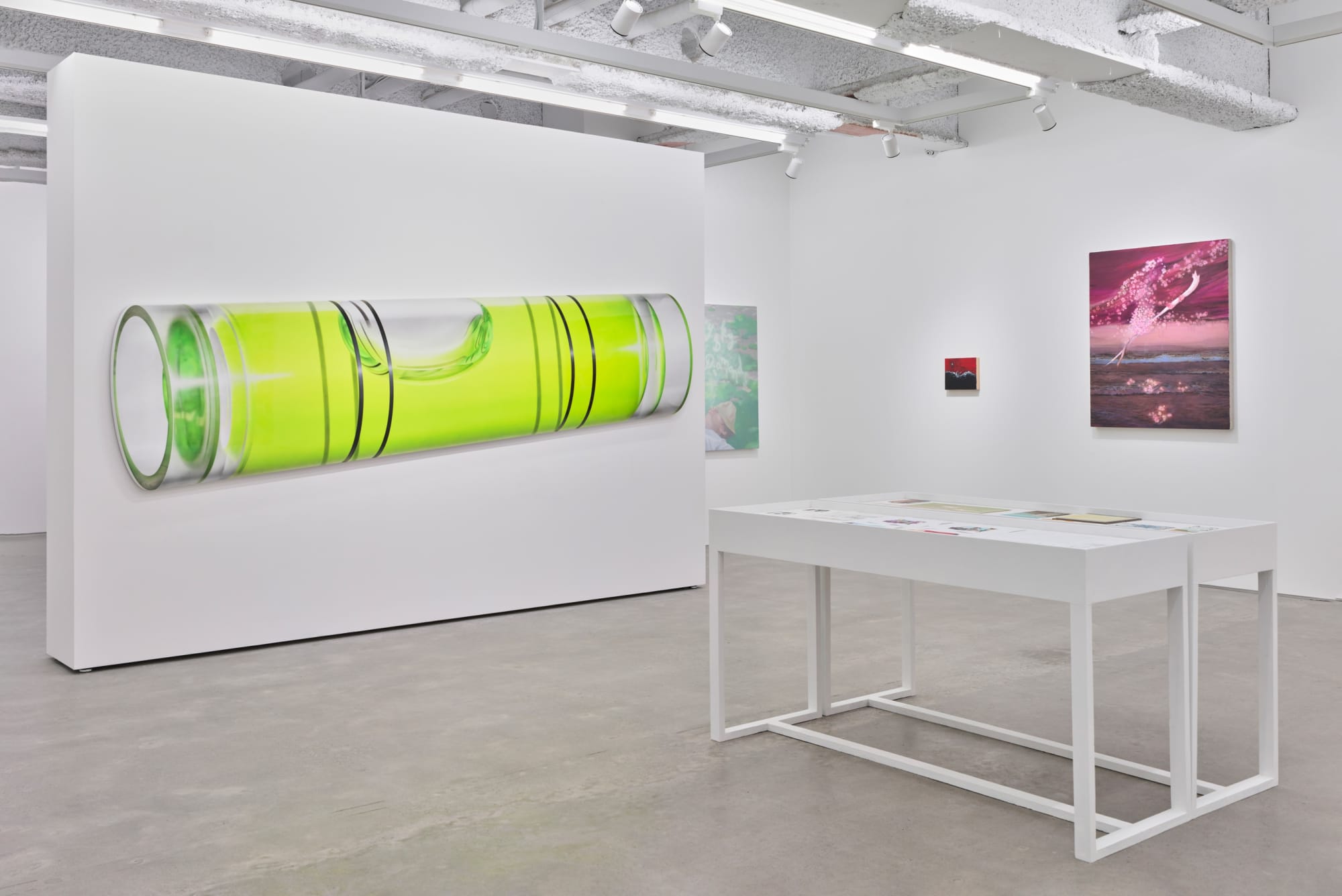 Respective Structures: The Quest of Young Artists