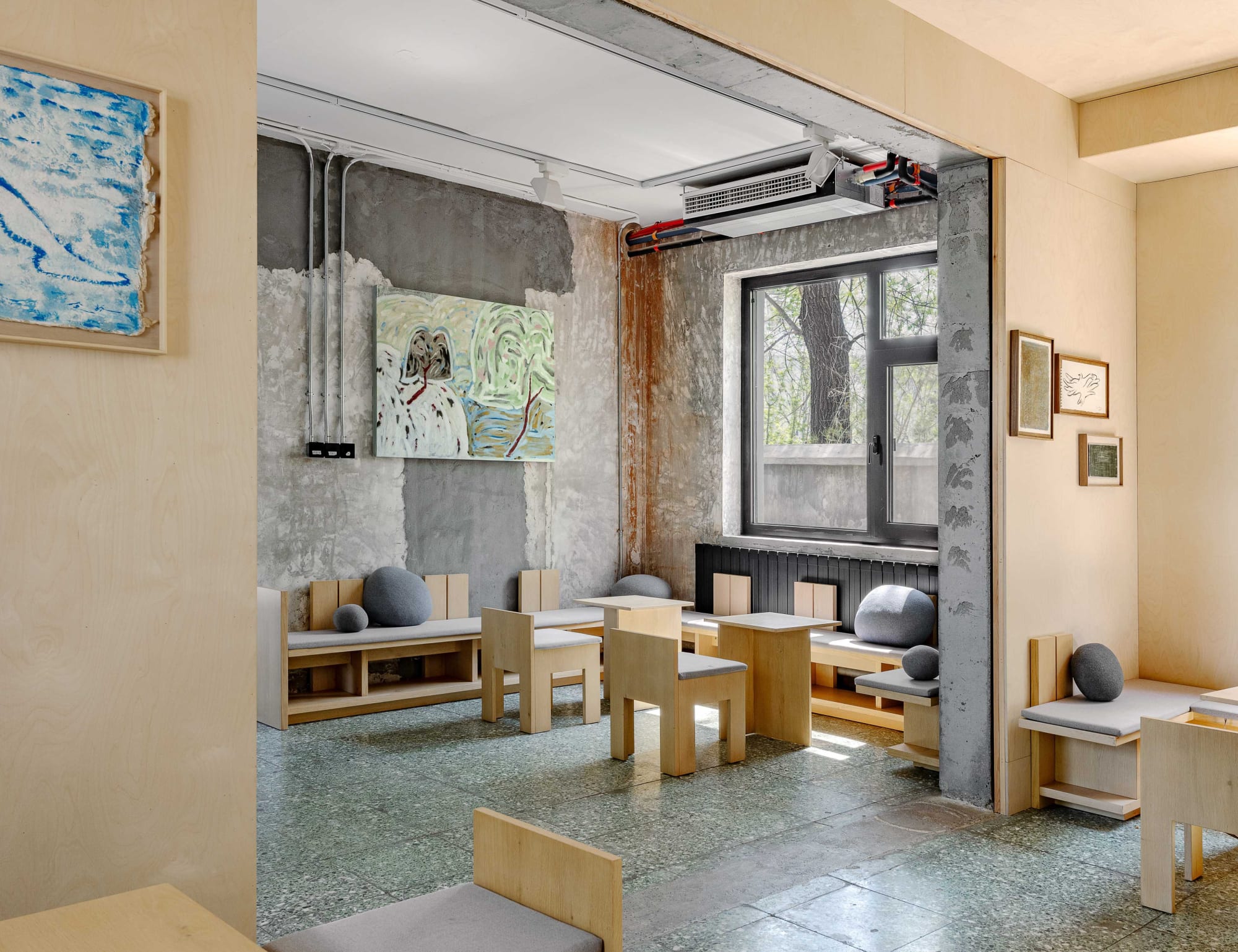 Ling Yung: Spring Outing