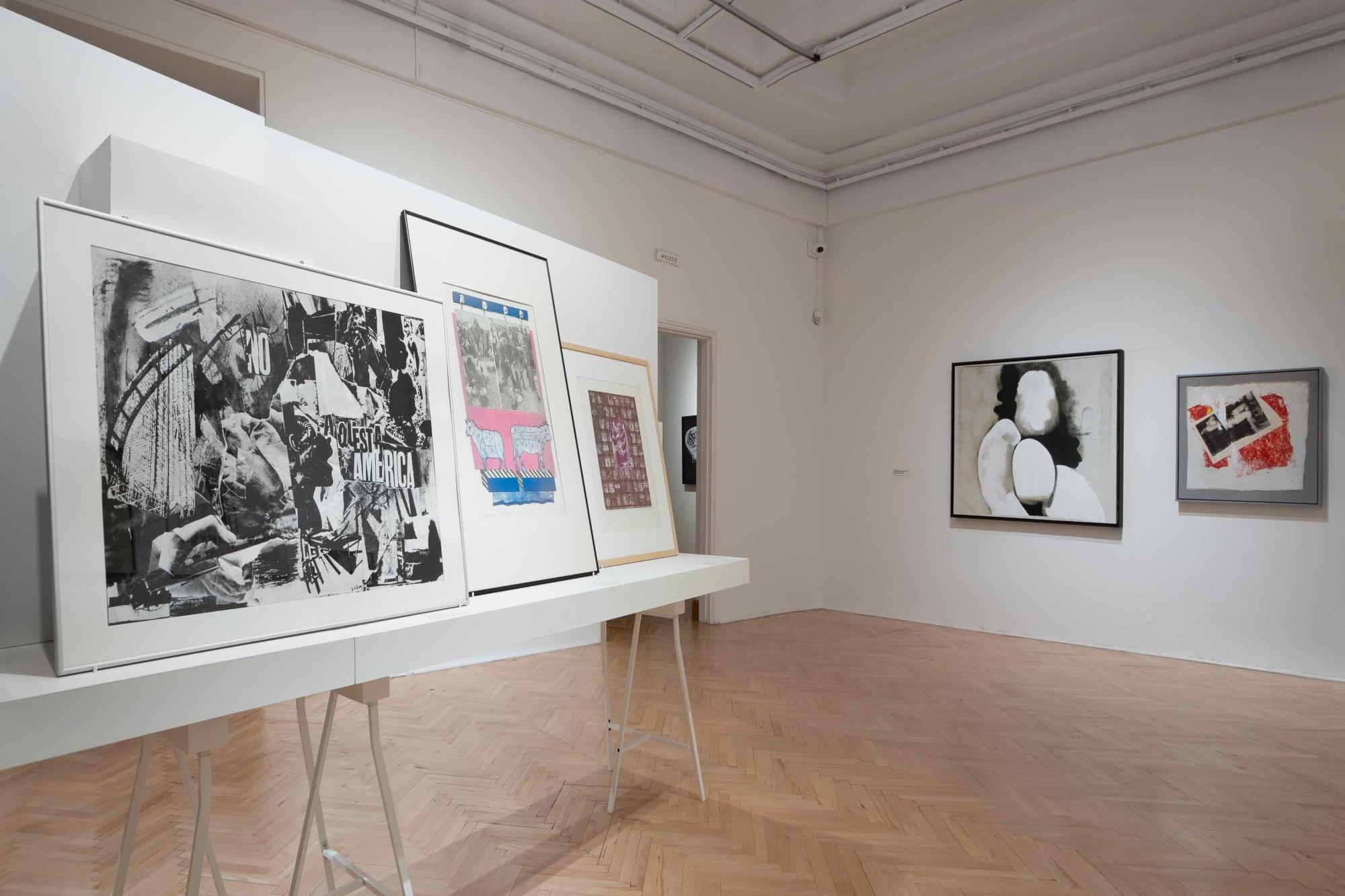 "Decolonizations", exhibition views, Galeria Studio, Warsaw, courtesy: the gallery, photo &copy; Anna Zagrodzka