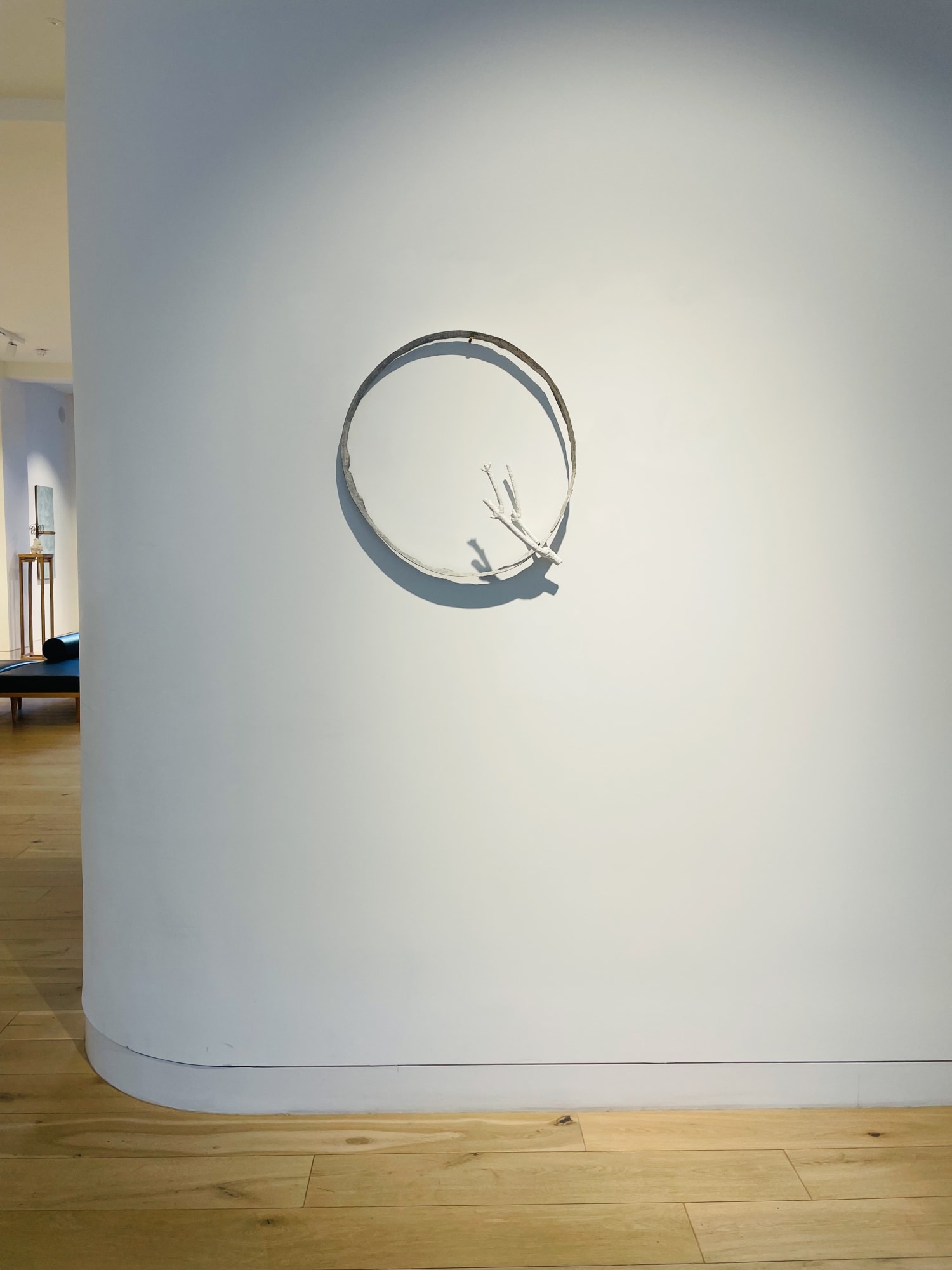 ANDREW HEWISH: Huperballó I ὑπερβάλλω