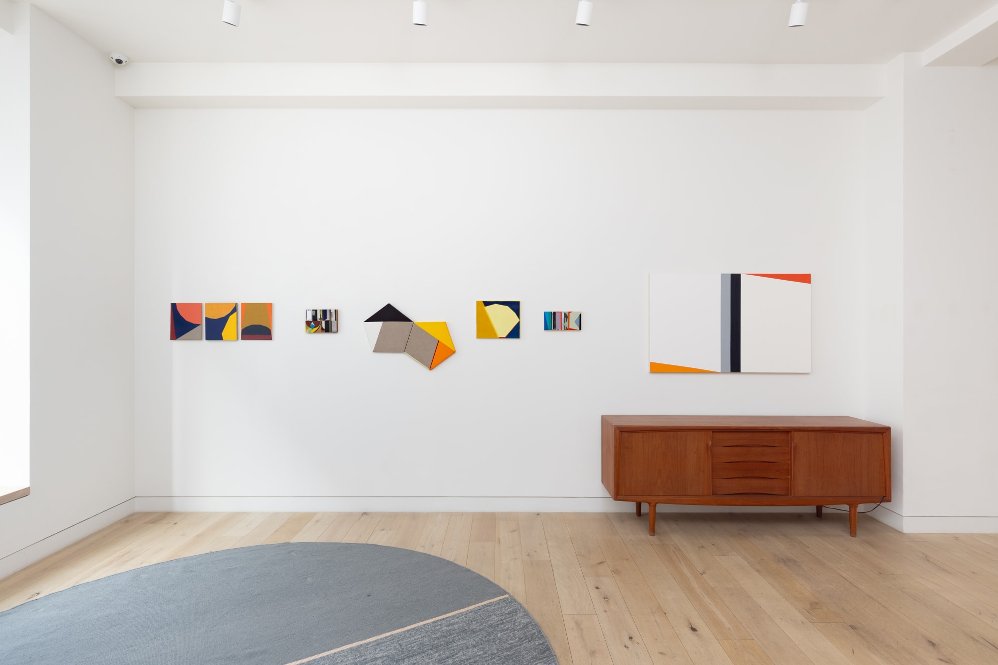 Sharon Hall / Laurence Noga THE SHAPE OF TIME