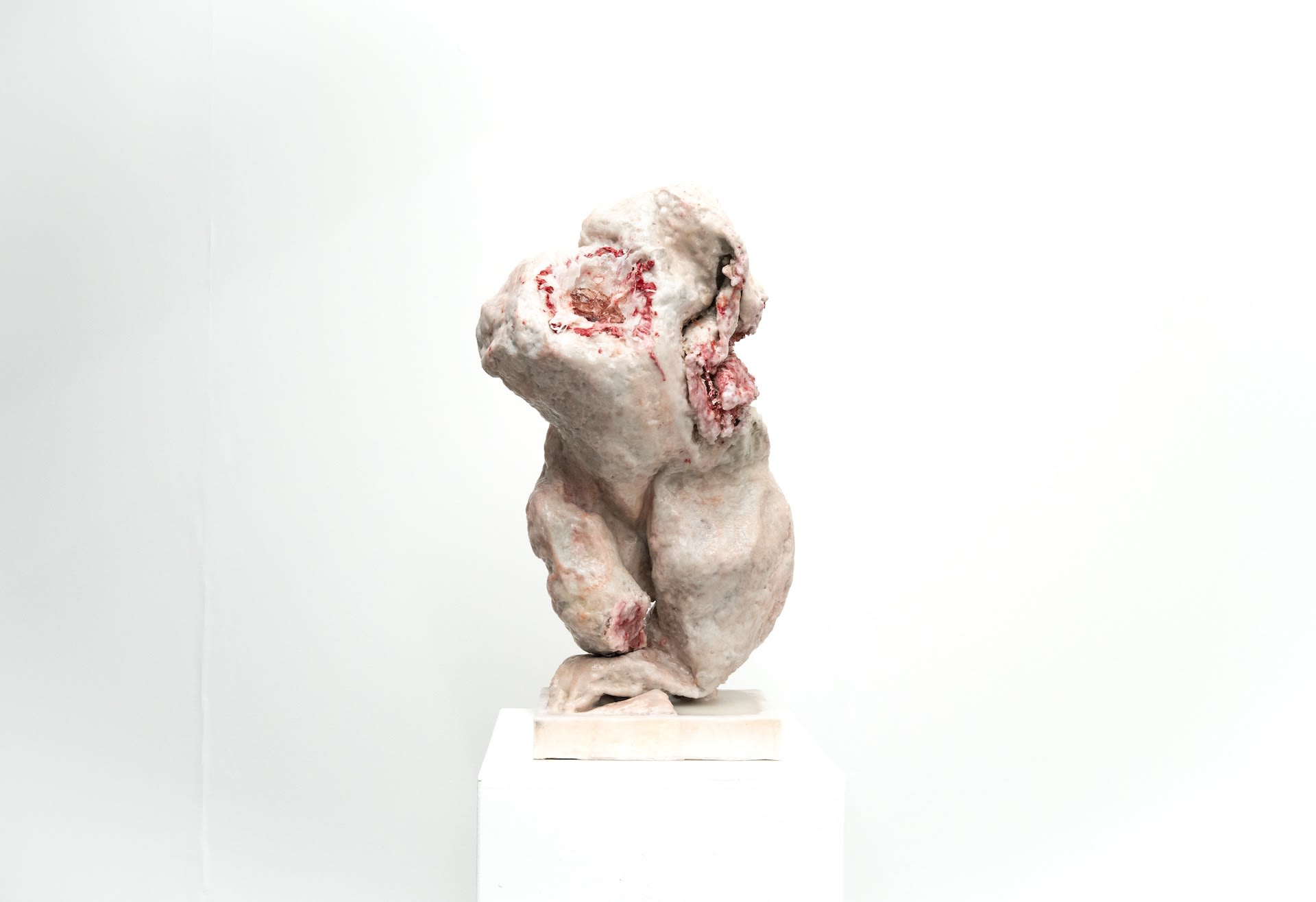 Reizend, 2023 wax, textile, wood, plaster 65 x 34 x 33 cm