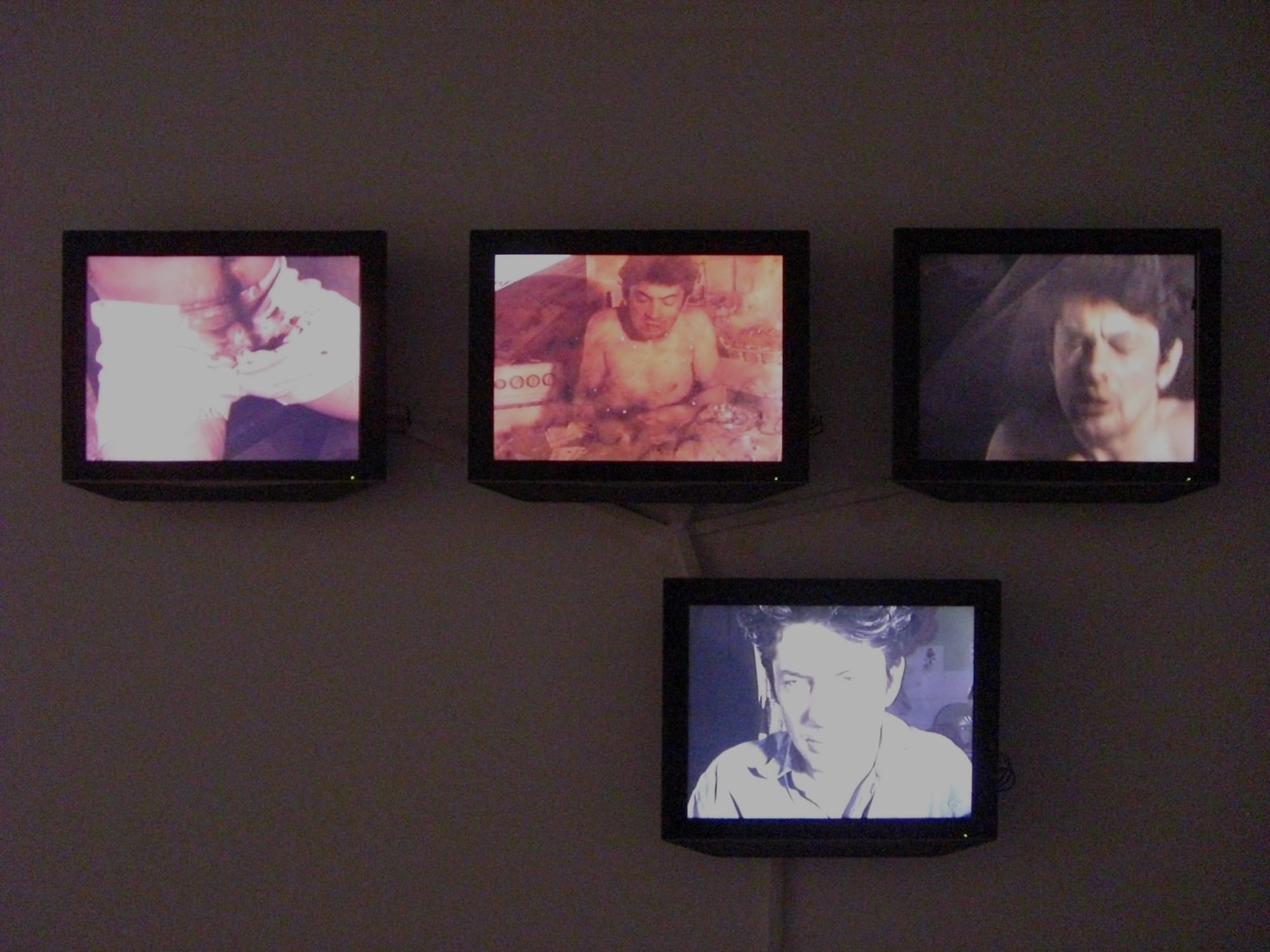 Une présentation : sept vidéos dans la collection de Marc Fassiaty