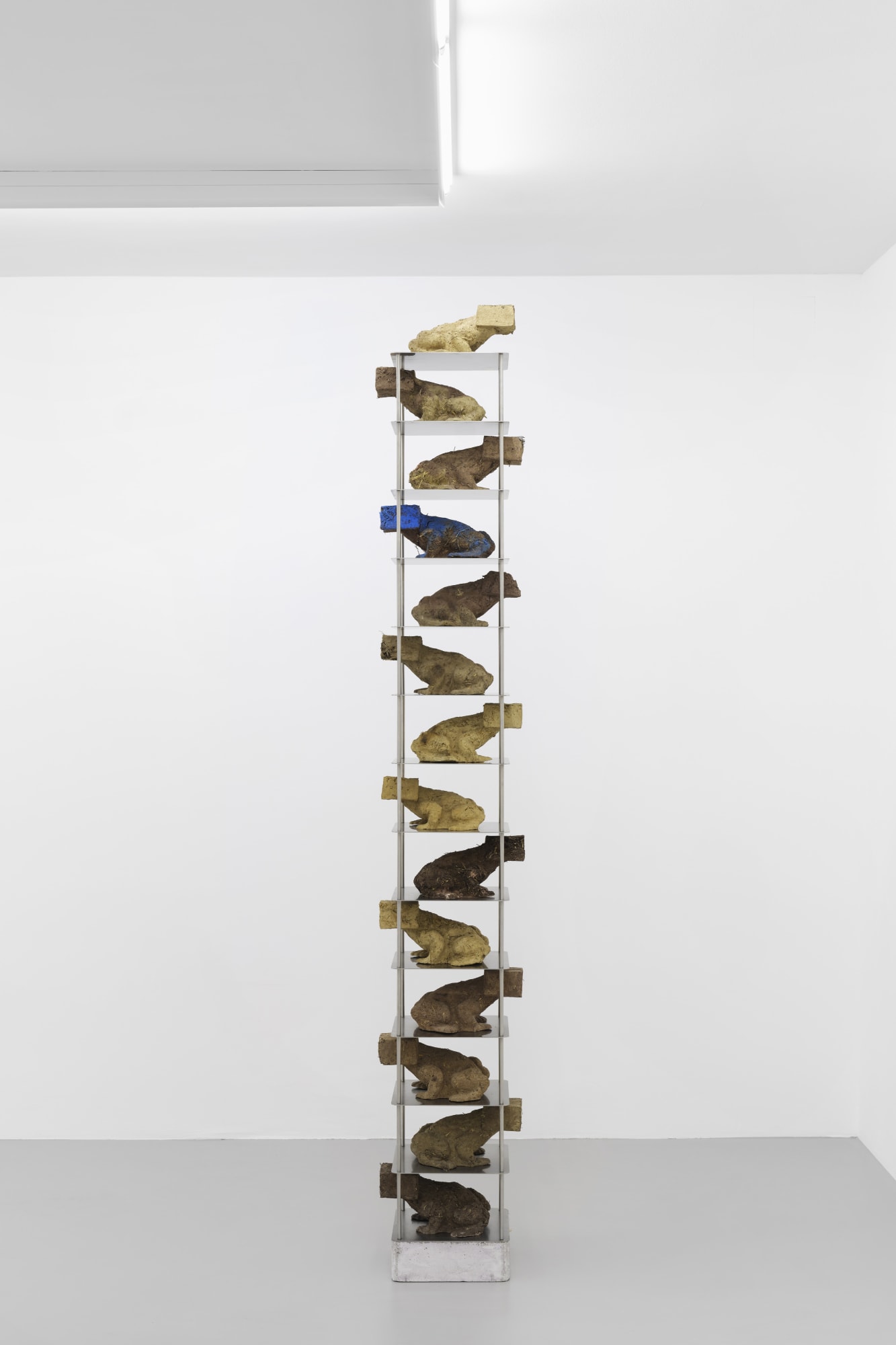 Tooth of a Giant, 2020, chrome steel, clay, humus, hay, acrylic binder, 248 x 35 x 35 cm