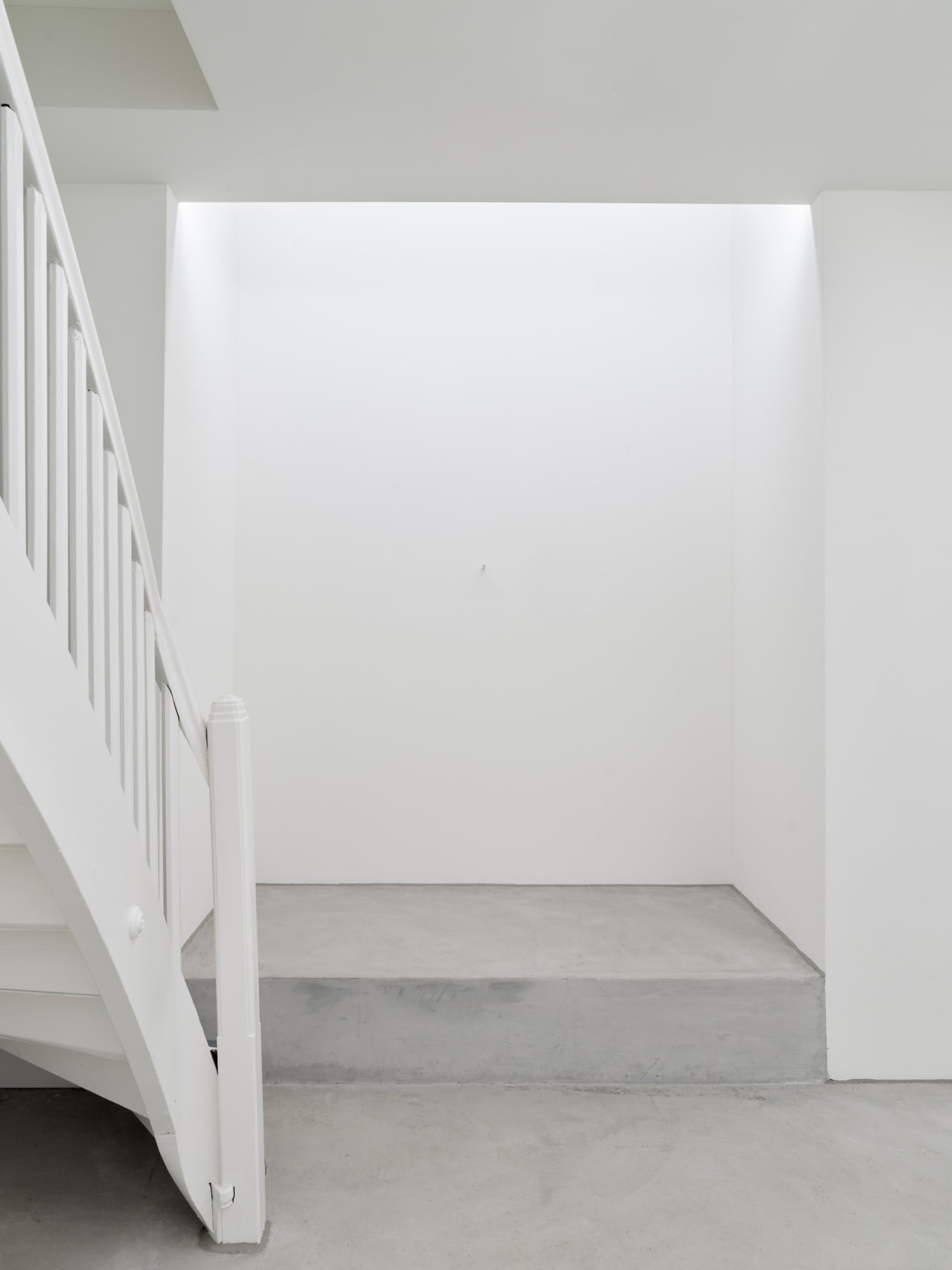 SANNA HELENA BERGER, Ohne Ohne Titel, nail, plastic cable tie, biodegradable spoon 9.5 cm x 2.1 cm, roasted almond with silver coloured sugar coating 2.5 x 1.5 x 1 cm