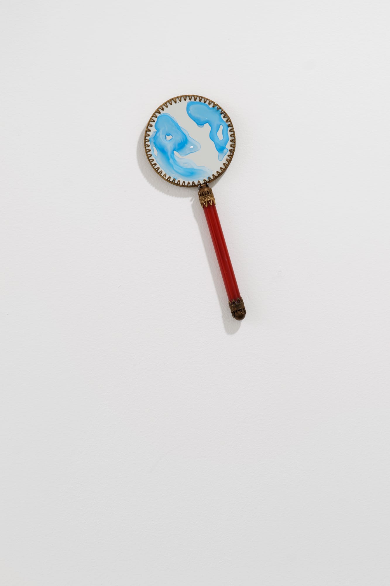 Une portion du ciel (a slice of sky), 2024, acrylic on mirror, bronze, nacre, 14 x 6 x 1 cm