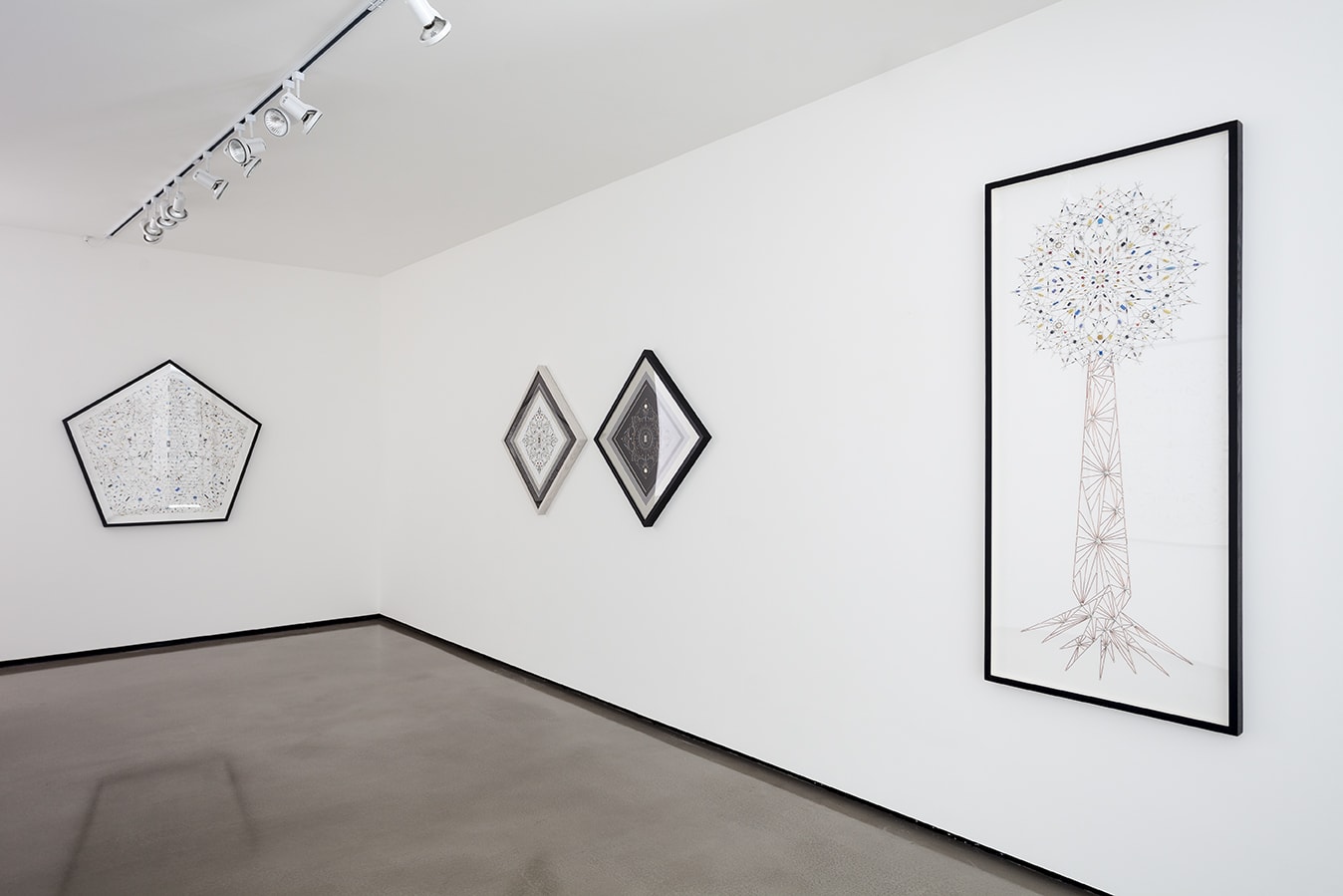 LEONARDO ULIAN: SACRED SPACE