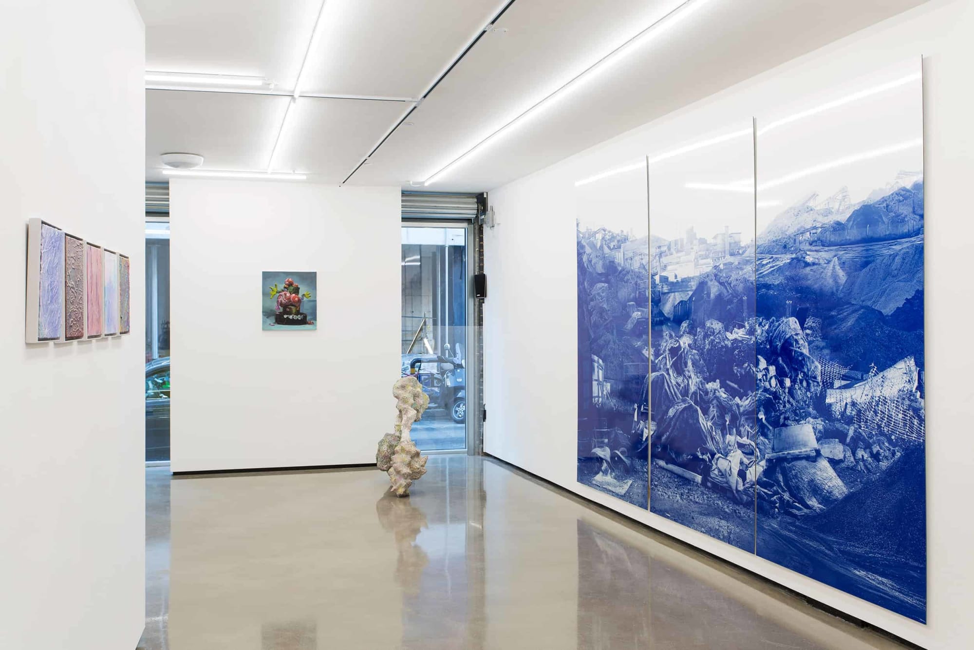 CONTEMPORARY VISIONS V