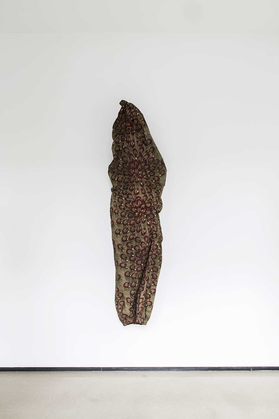 LUCIA PIZZANI: THE WORSHIPPER OF THE IMAGE