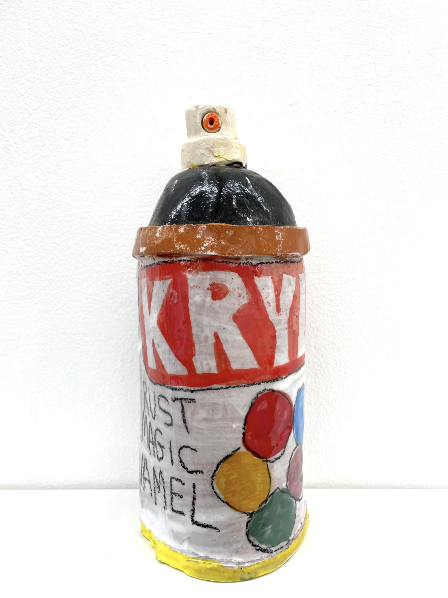bombe de peinture / spray-paint can n°3 céramique émaillée - glazed ceramic année / year : 2020 - 2025 dimensions approx: 23 x 8 cm chaque cérimique est unique signée et datée each ceramic is unique signed and dated 380 €