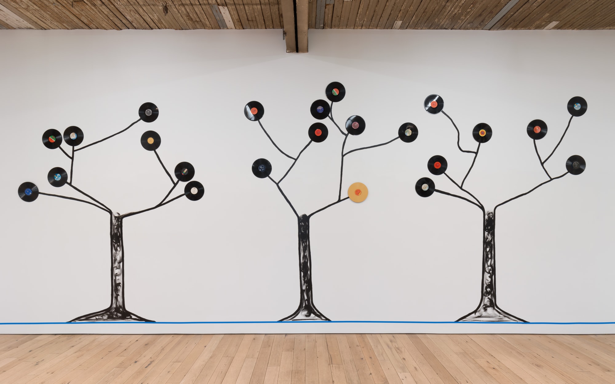 Tyree Guyton, Gallery Installation, 2023 Mixed media and latex flat paint