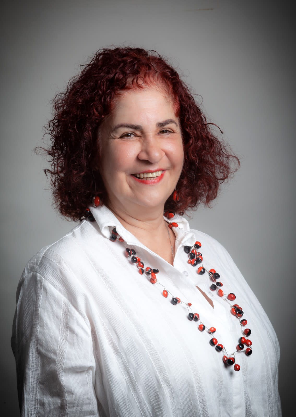 Beatriz Gil Directora