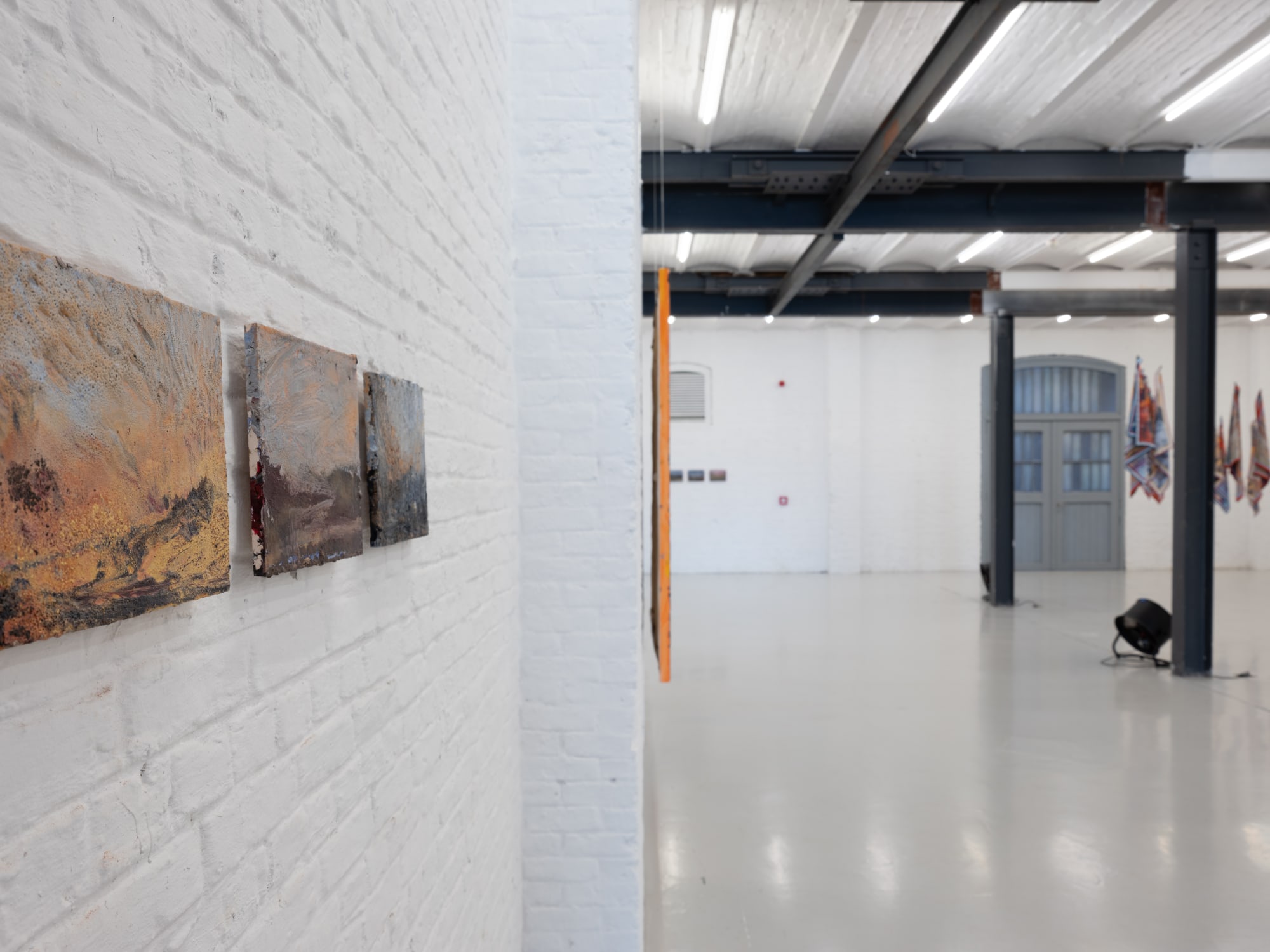 Exhibition: NILS VERKAEREN – The Honouring of Our Roots Dates: 13–15 June 2025 Image courtesy of Buysse Gallery © Nils Verkaeren. All rights reserved.