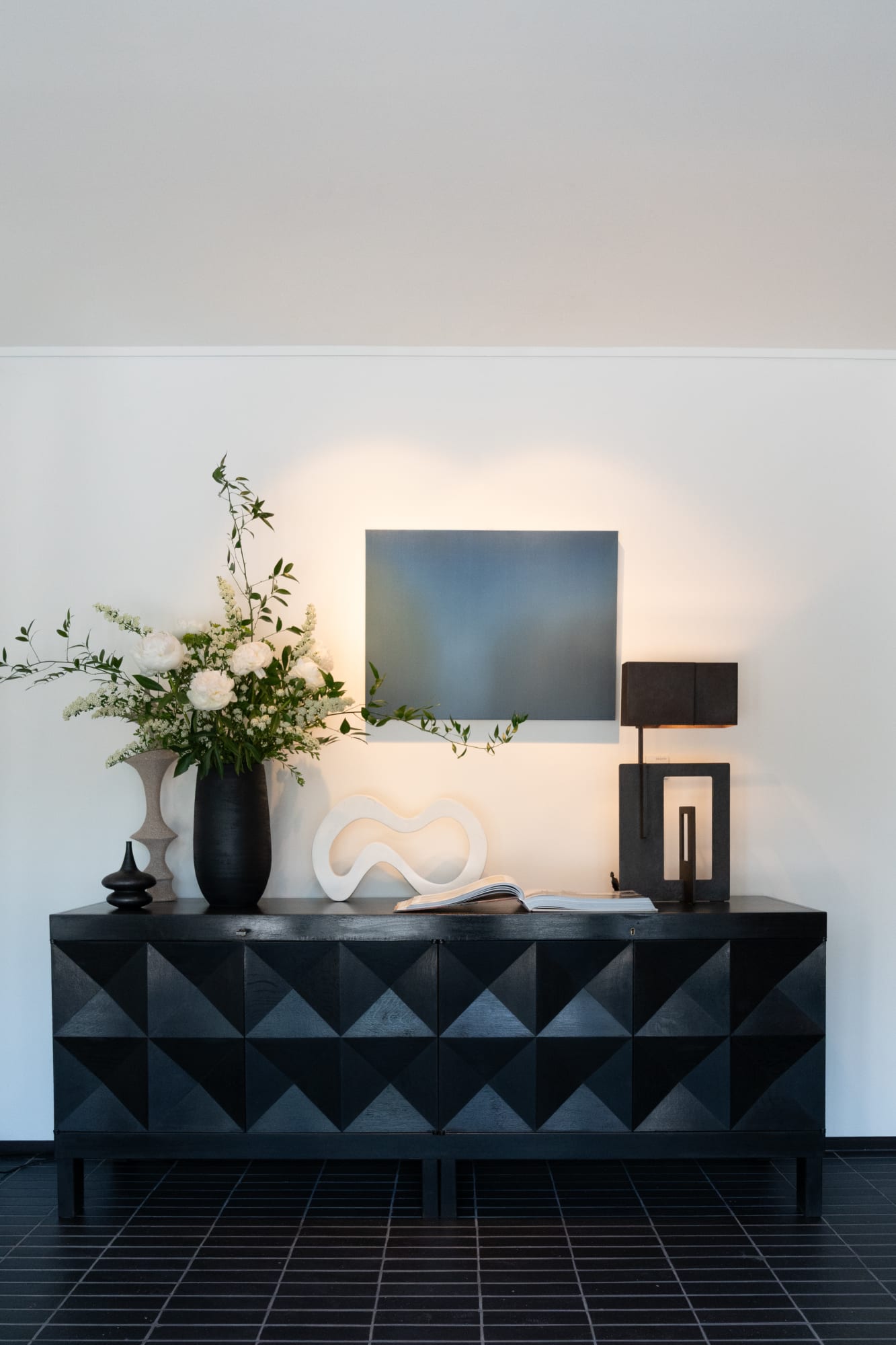 Tom Van Puyvelde: Continuum at Delen Private Bank, Waver, 2025. Photo's: Delen Bank © Buysse Gallery. All rights reserved.