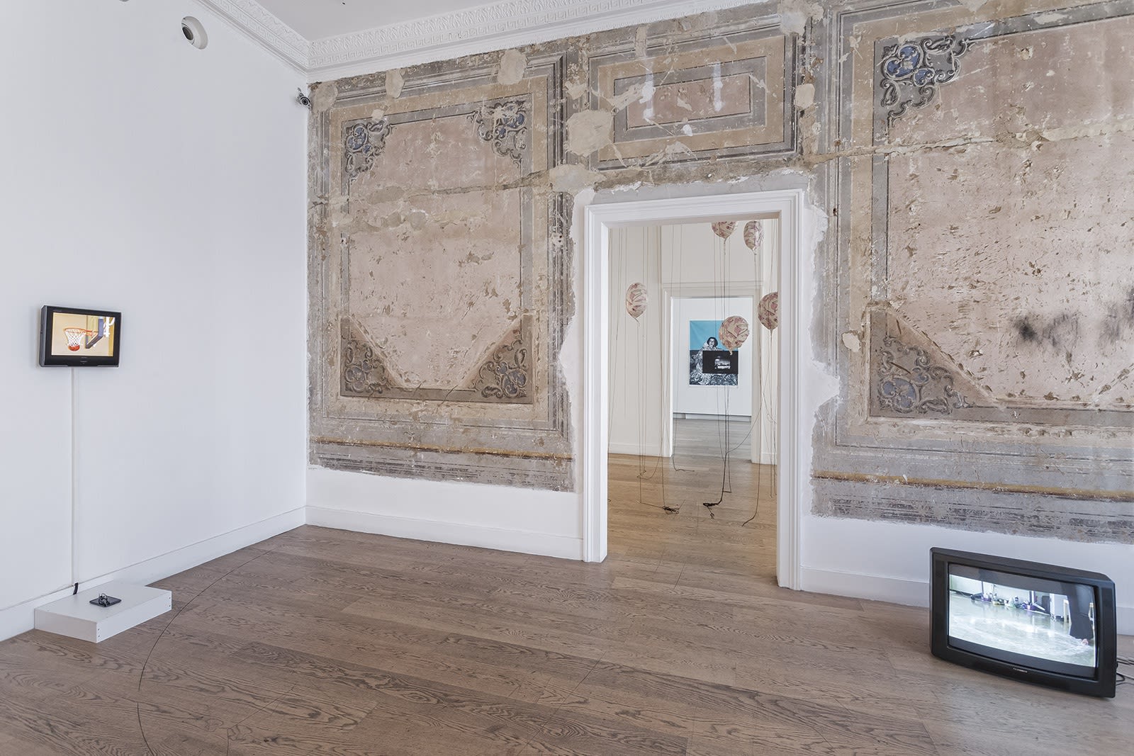 Carte Blanche Nil Yalter