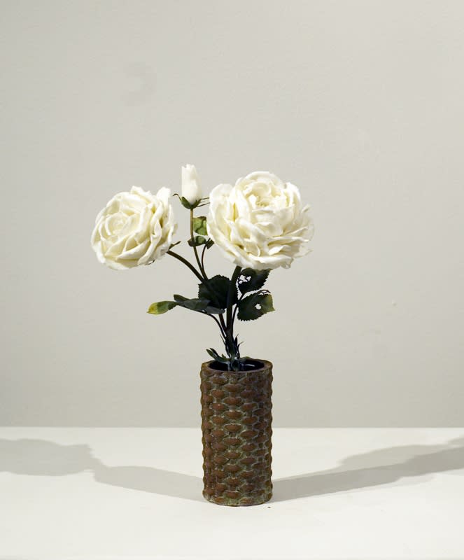 The Porcelain Splendor of Vladimir Kanevsky