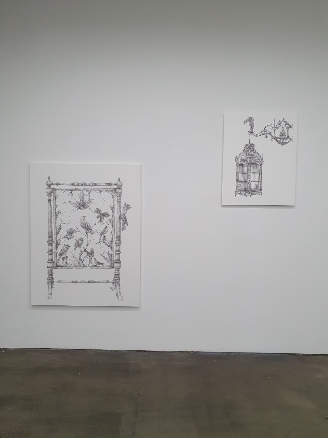 ON STAND IN GLASS UNDER CLOTH