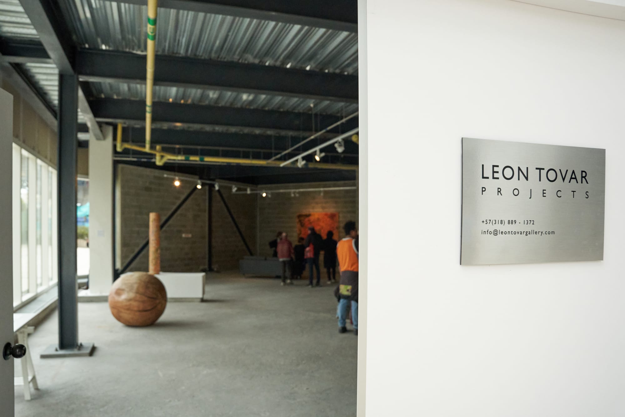 Leitmotiv : Reiteration in the Work of Luis Hernando Giraldo