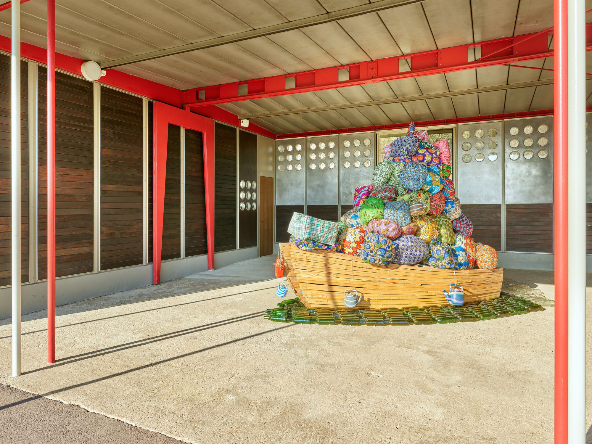 20 000 lieues sous les mers : le voyage de Barthélémy Toguo