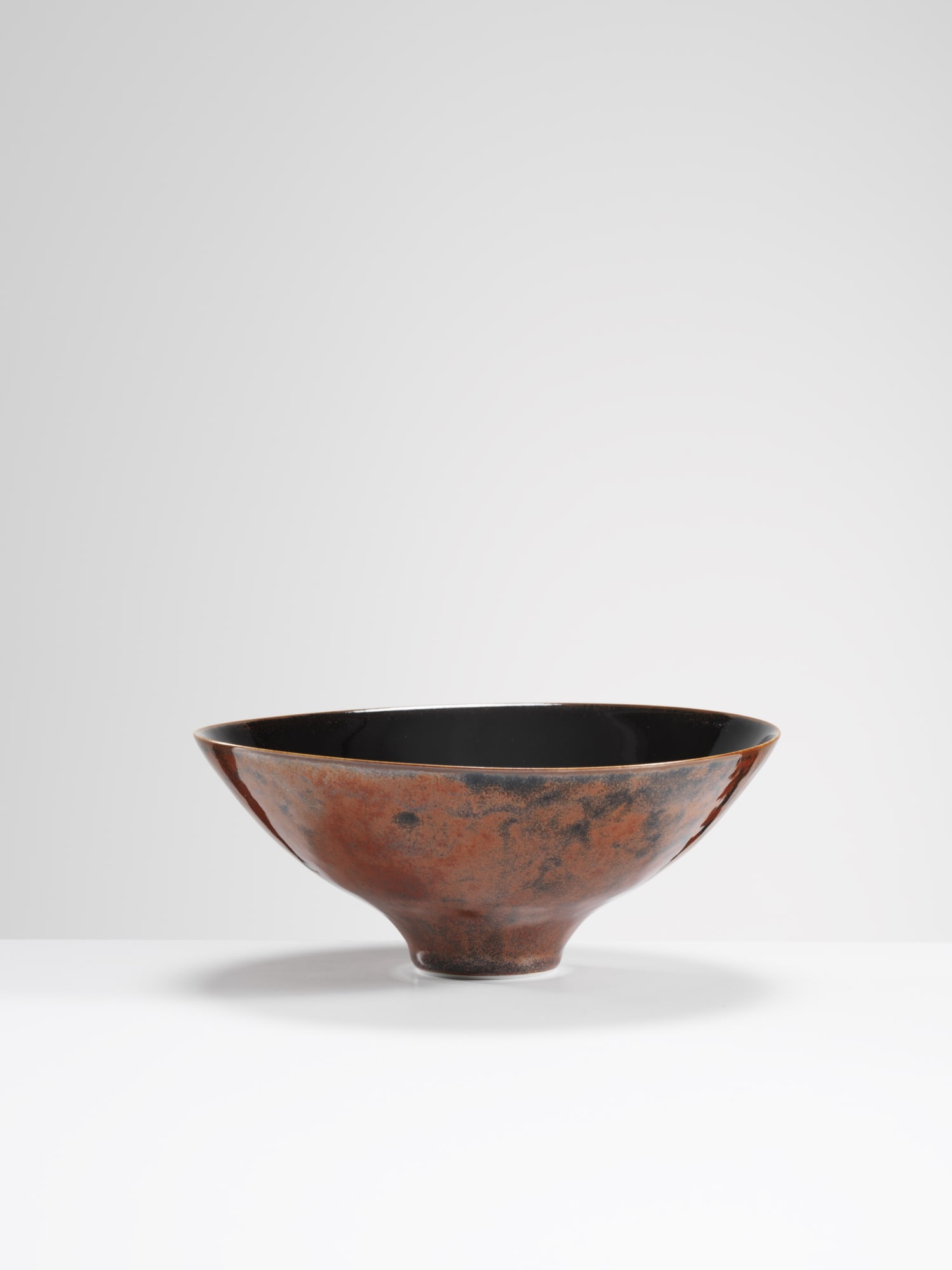 Chris Keenan, 85 mottled red and tenmoku bowl