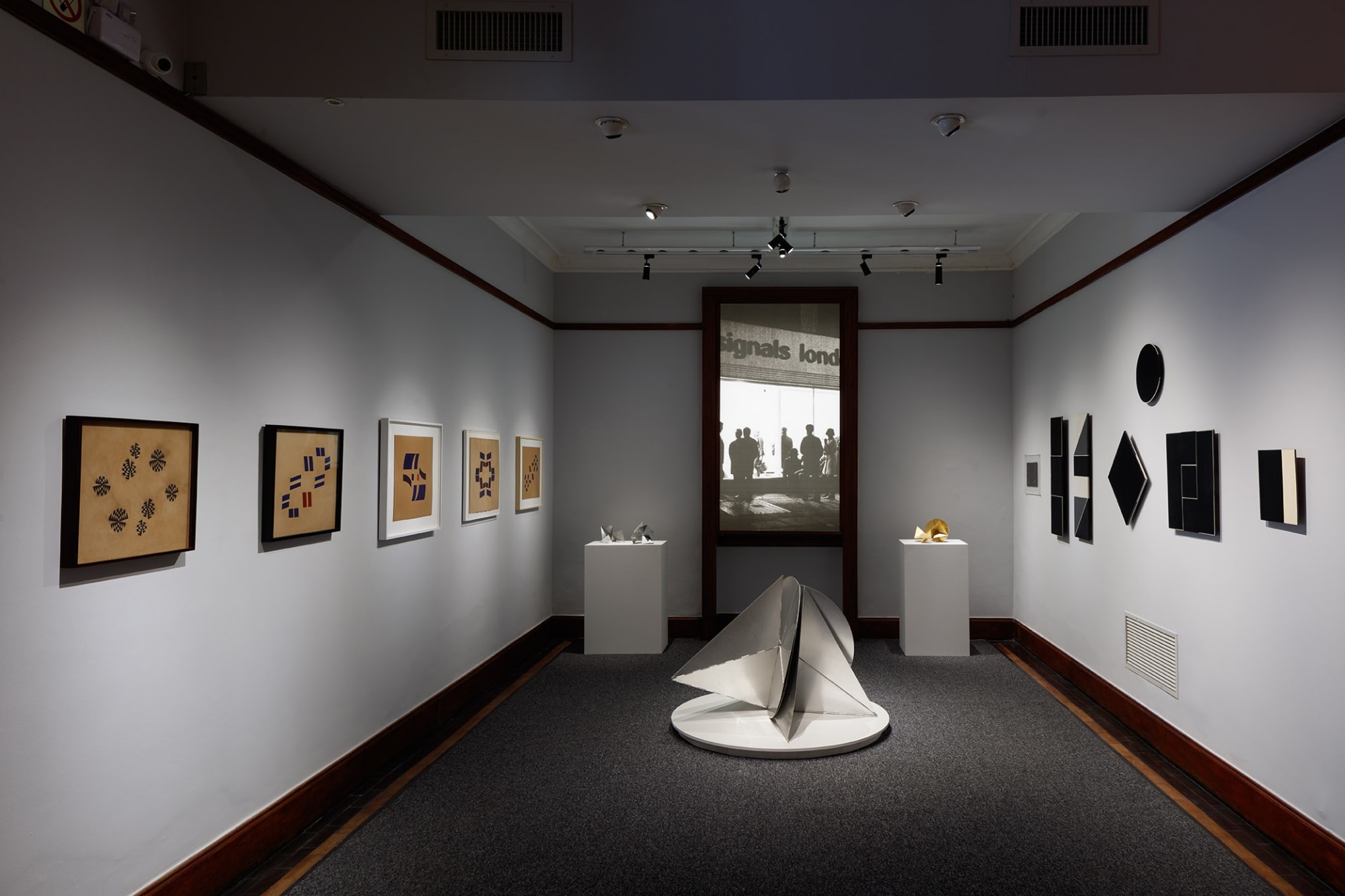Obras de Helio Oiticica e Lygia Clark Foto: Jaime Acioli