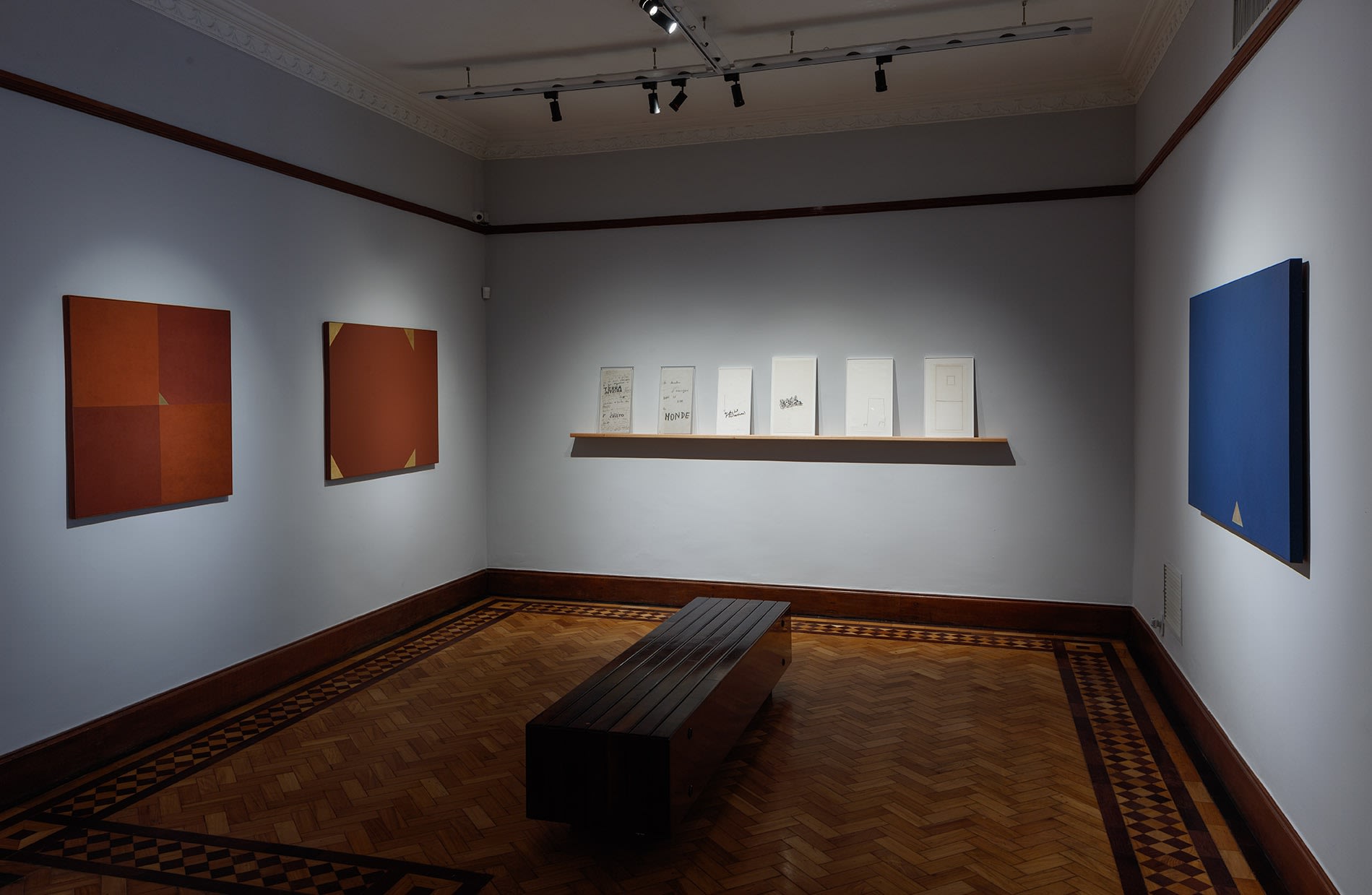 Obras de Mira Schendel Foto: Jaime Acioli