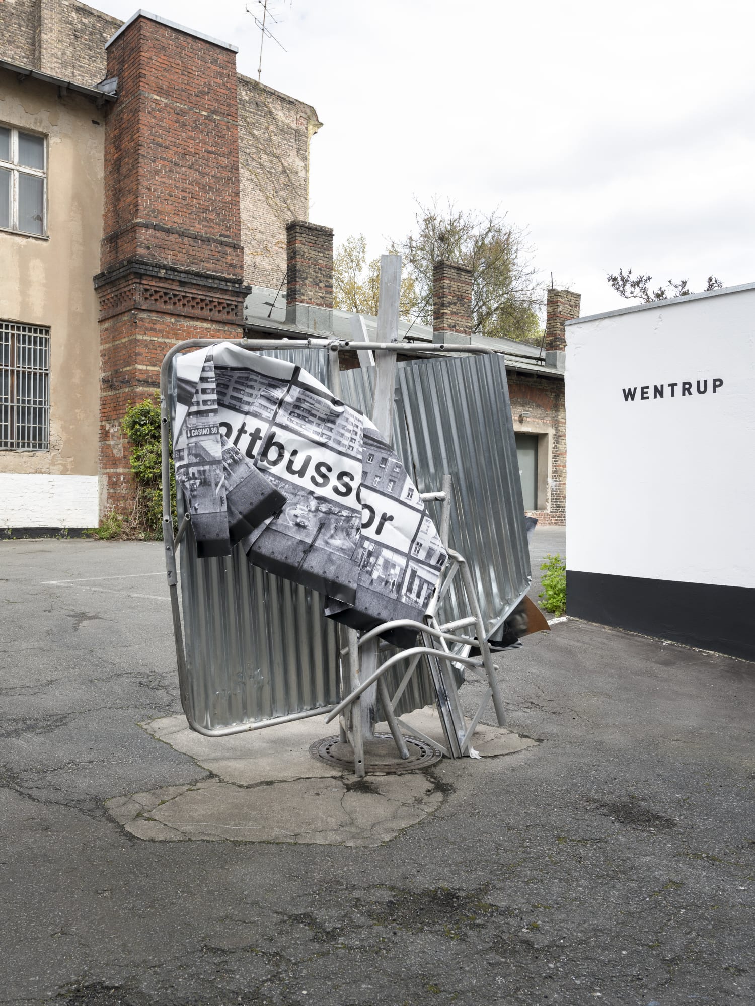 Olaf Metzel – Plattenbau