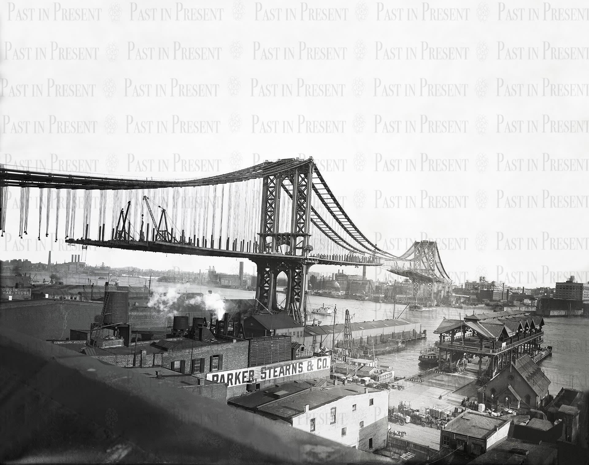 Building the suspended roadway of the Manhattan Bridge, New York City 1909