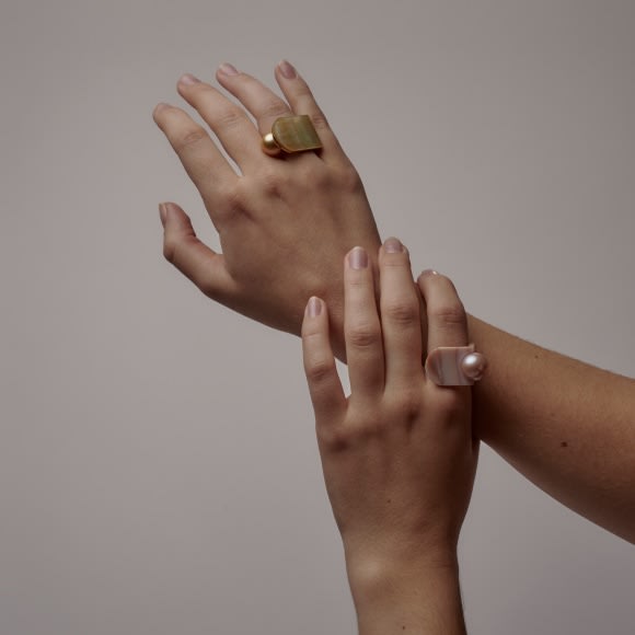Melanie Georgacopoulos, Asymetric Nacre Ring