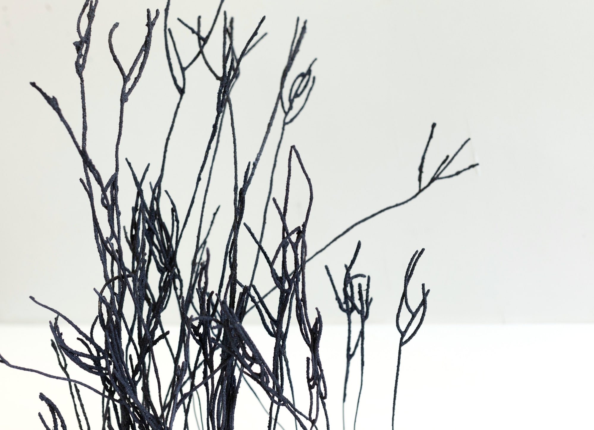 Iris Eichenberg, Centerpiece, 2020, table object