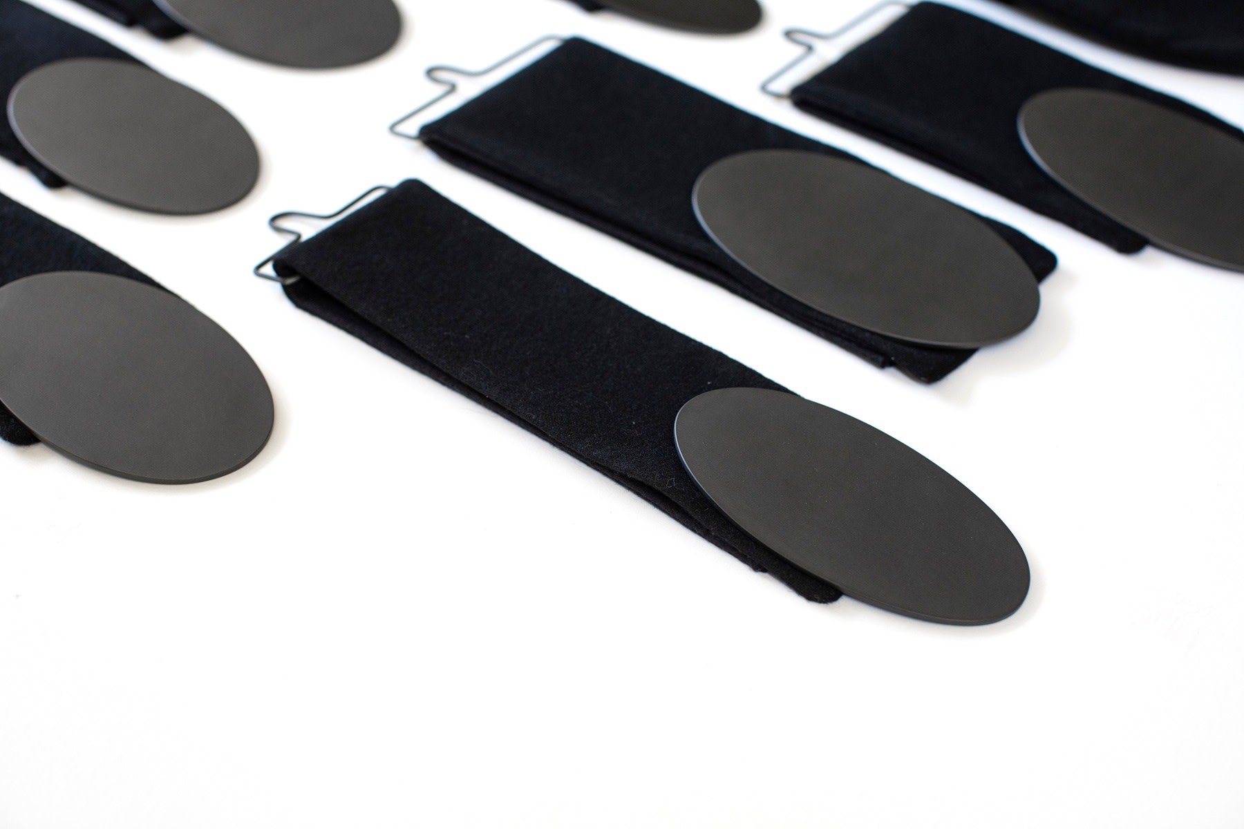 Iris Eichenberg, Medals, 2020, brooch