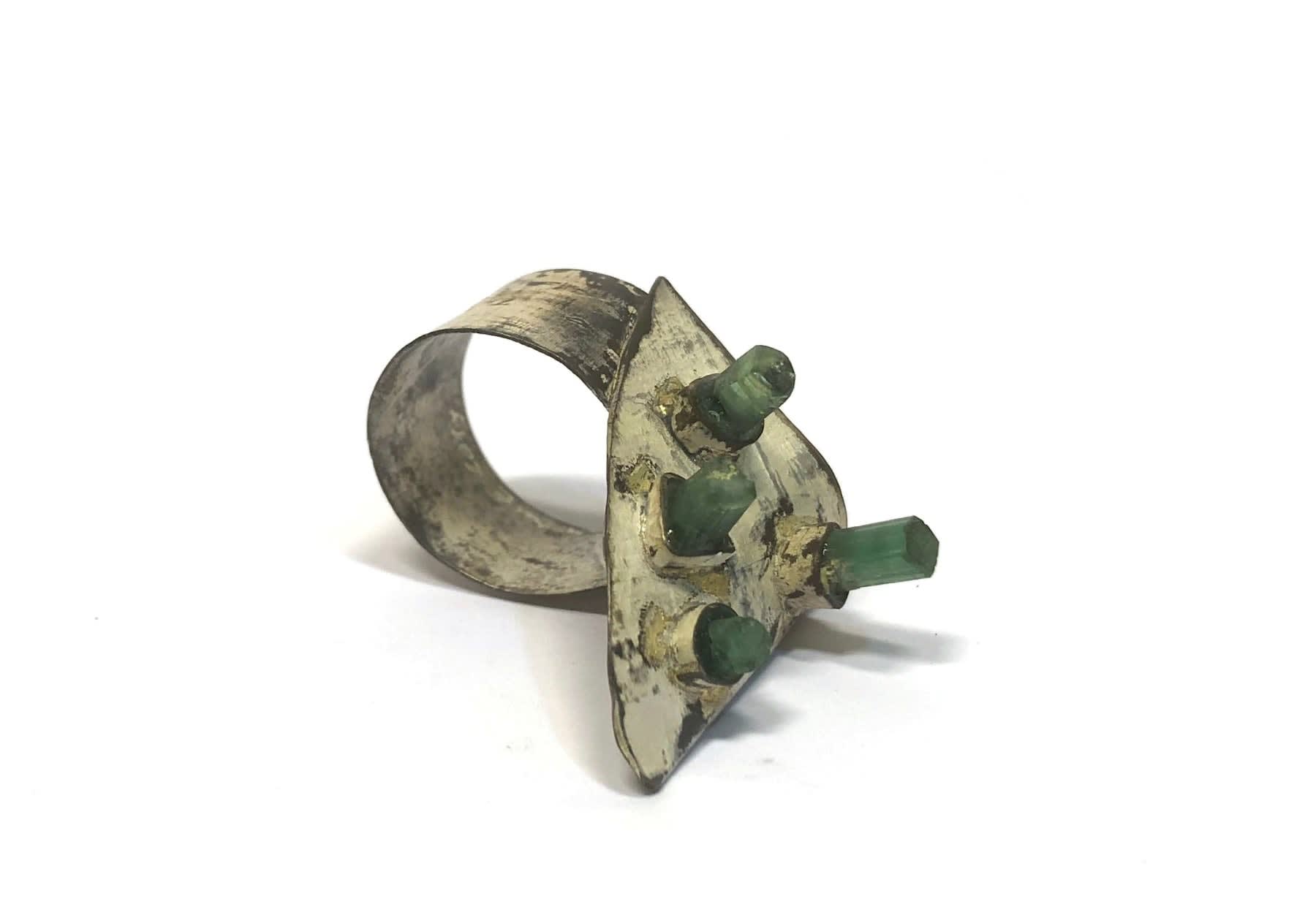 Estela Saez, Ring V (nakhla)