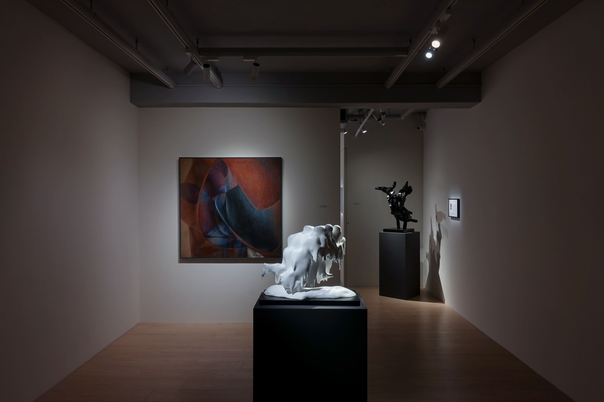 王尋雕塑展：導演型的雕塑家，動態間的捕捉手