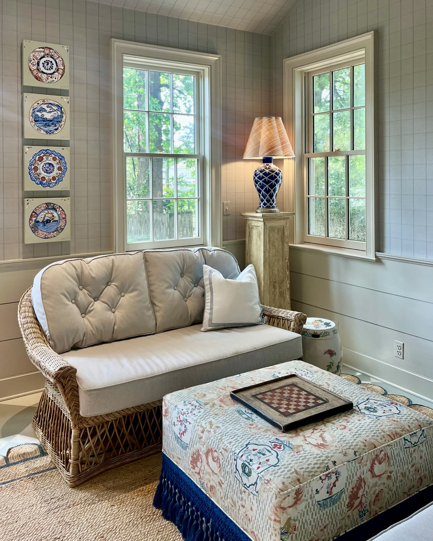 Artwork: Kathleen Jones Designer: Elly Poston Interiors