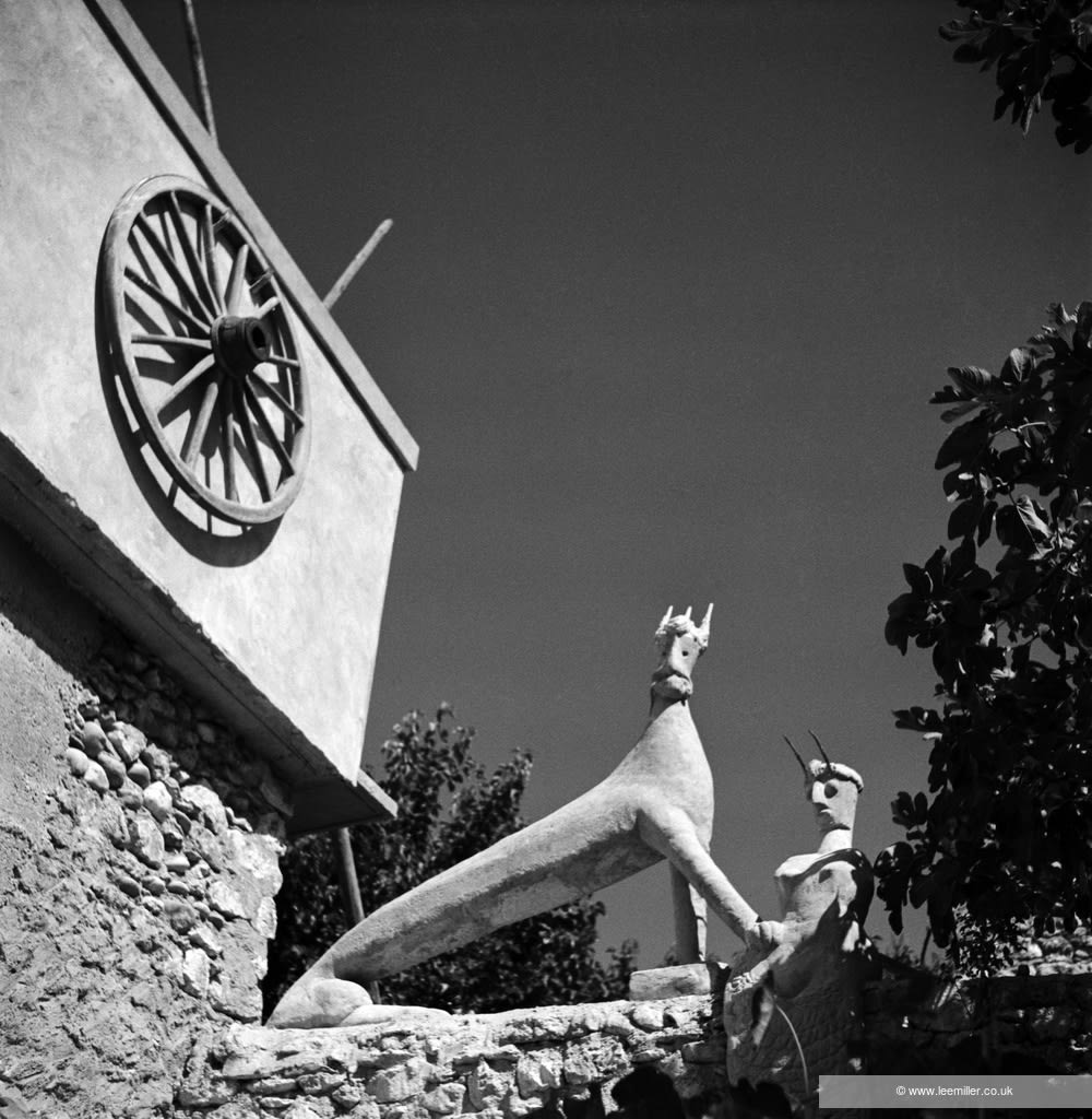 San Francisco Standard | Go Here Now: Transamerica Pyramid’s secret garden just got famed surrealist’s sculptures