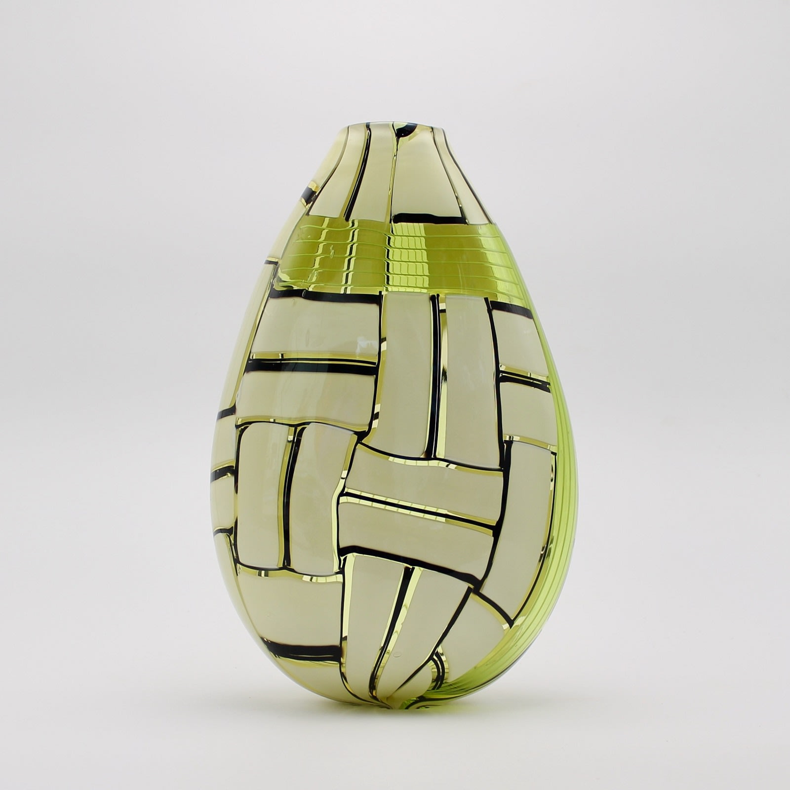 Scott Benefield, Straw Yellow Tiled Piatina