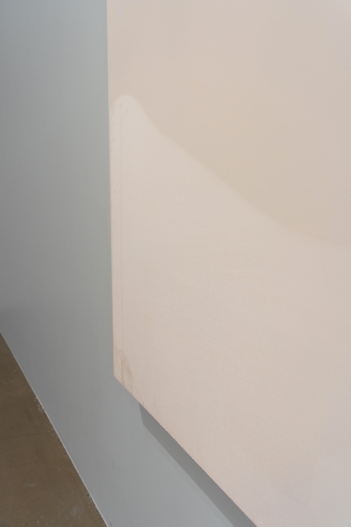 Caline Aoun - Are androids covered with electric dew?