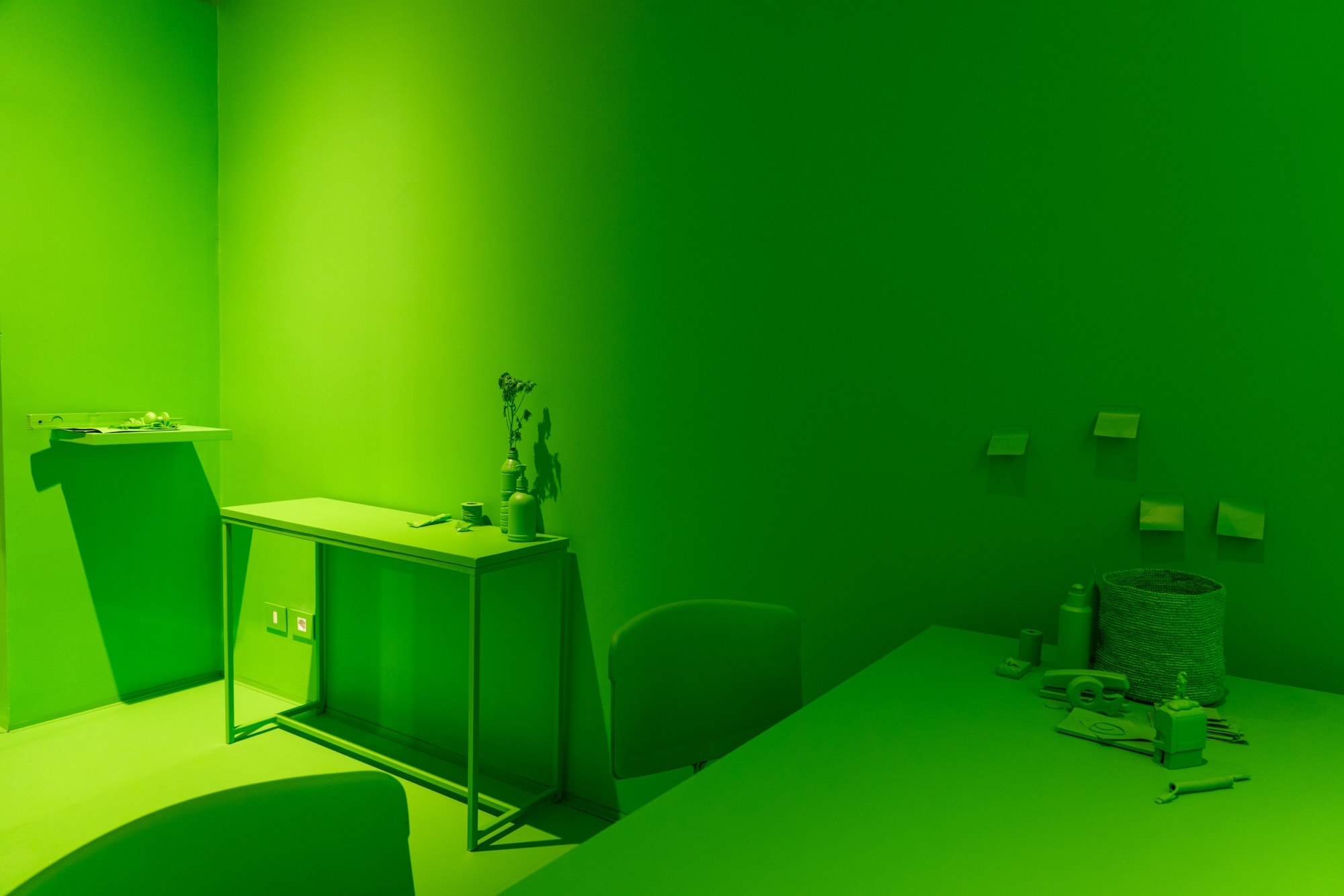 Caline Aoun - Are androids covered with electric dew?