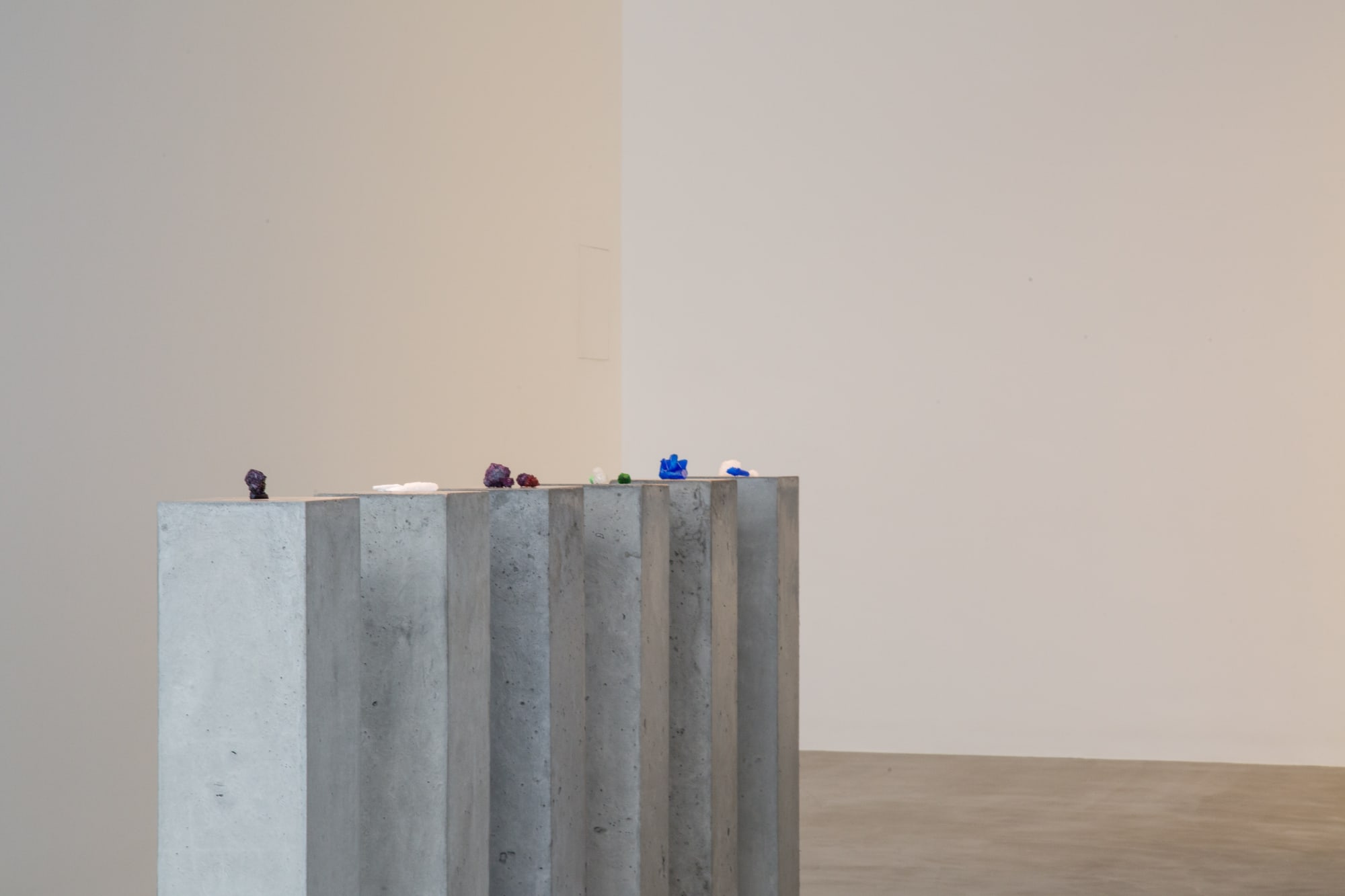 Vartan Avakian - Collapsing Clouds of Gas and Dust