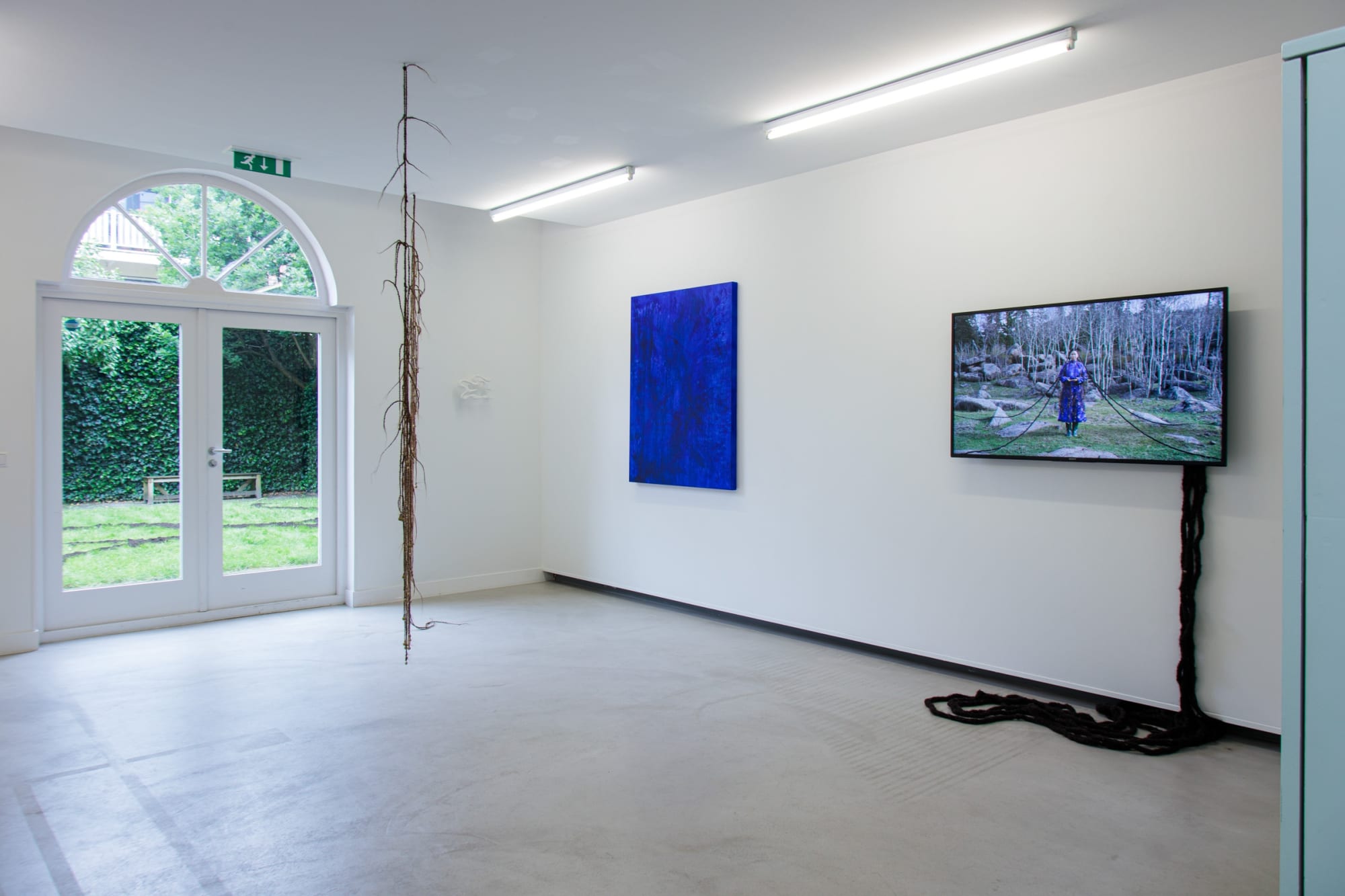 ᠴᠢᠨᠠᠳᠤ ᠰᠠᠯᠬ (The Wind on the Other Side)