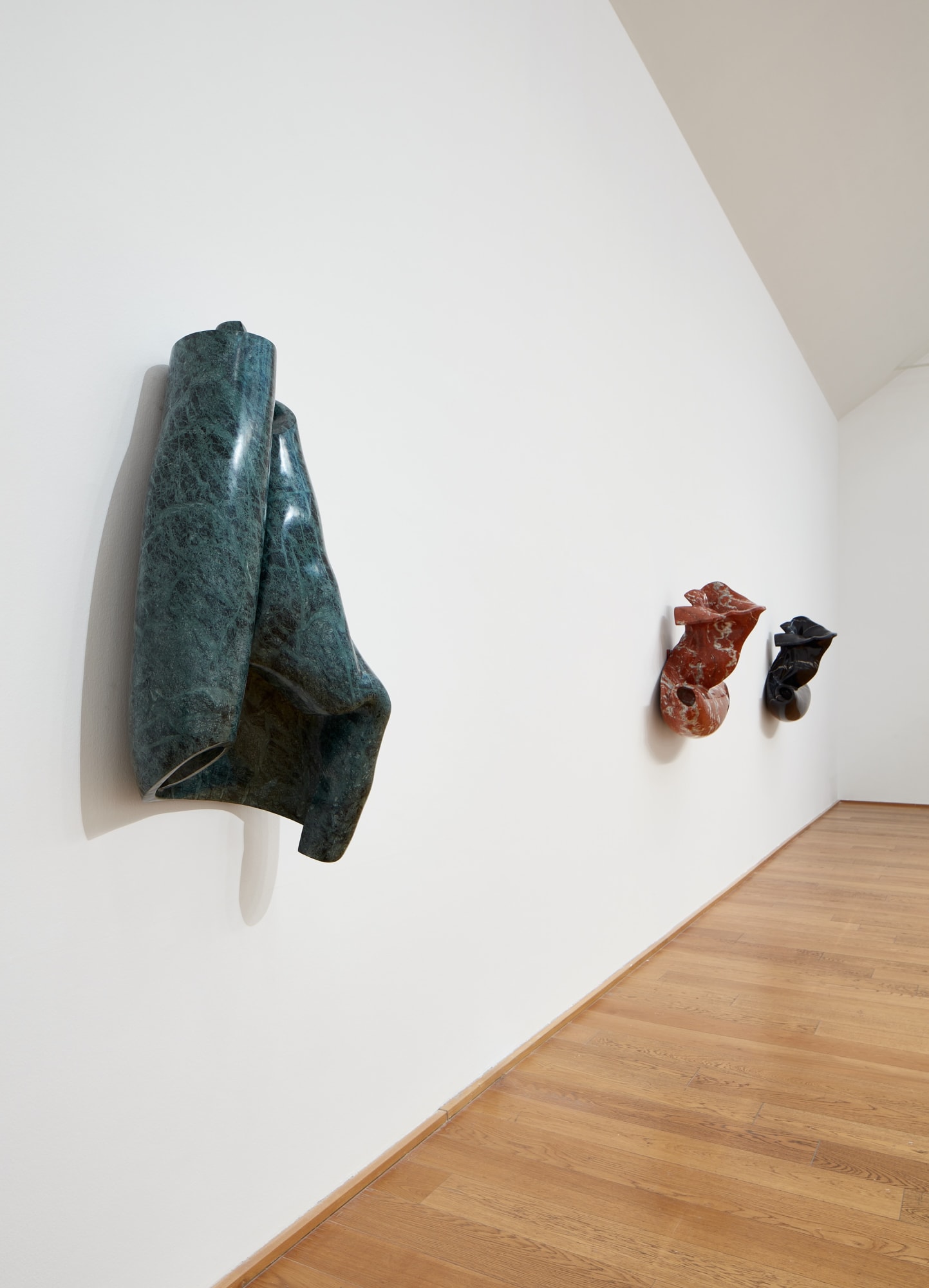 Lynda Benglis & Properzia de’ Rossi “Sculpitrici di capriccioso e destrissimo ingegno”