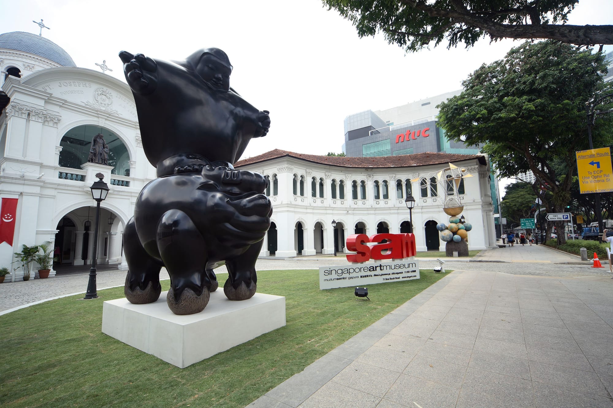 精神 · 身體 · 靈魂—李真2009年新加坡美術館個展