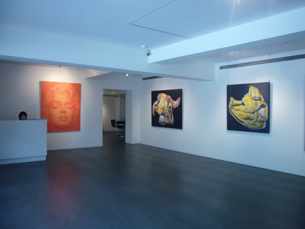 Everytime When I Look Around—2010年日韓群展